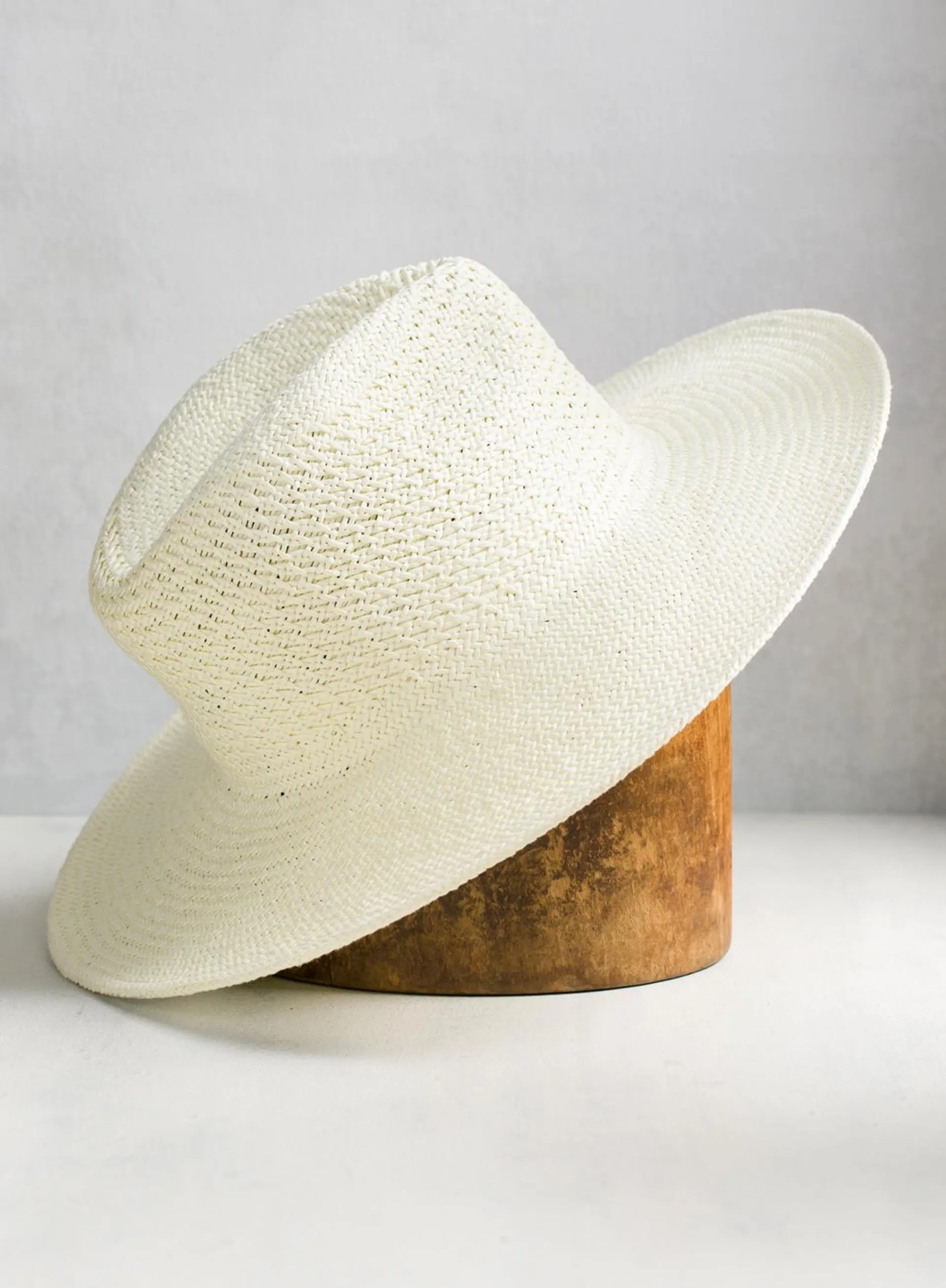 Isola Beach Hat