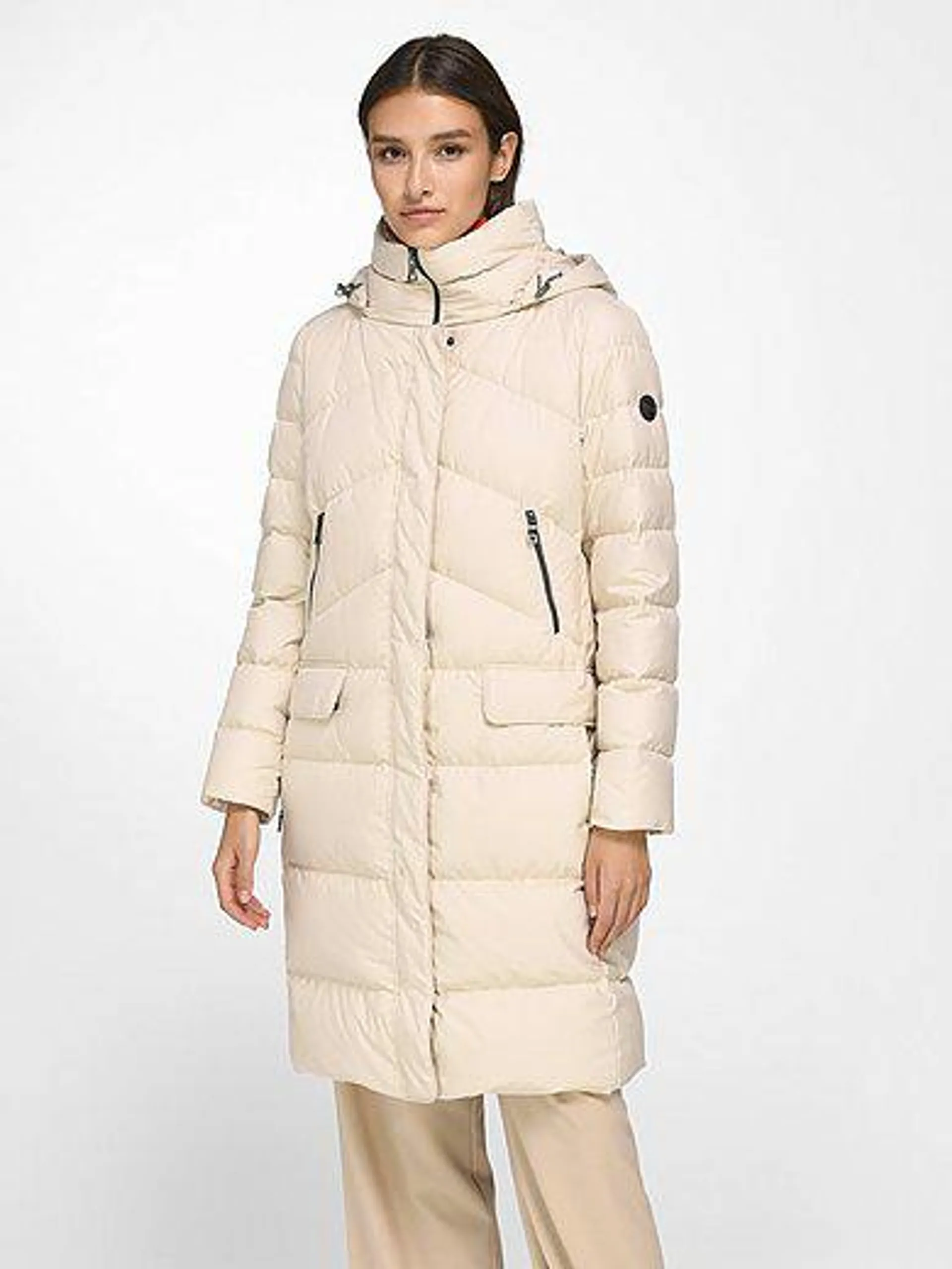 Water-repellent quilted down coat with hood