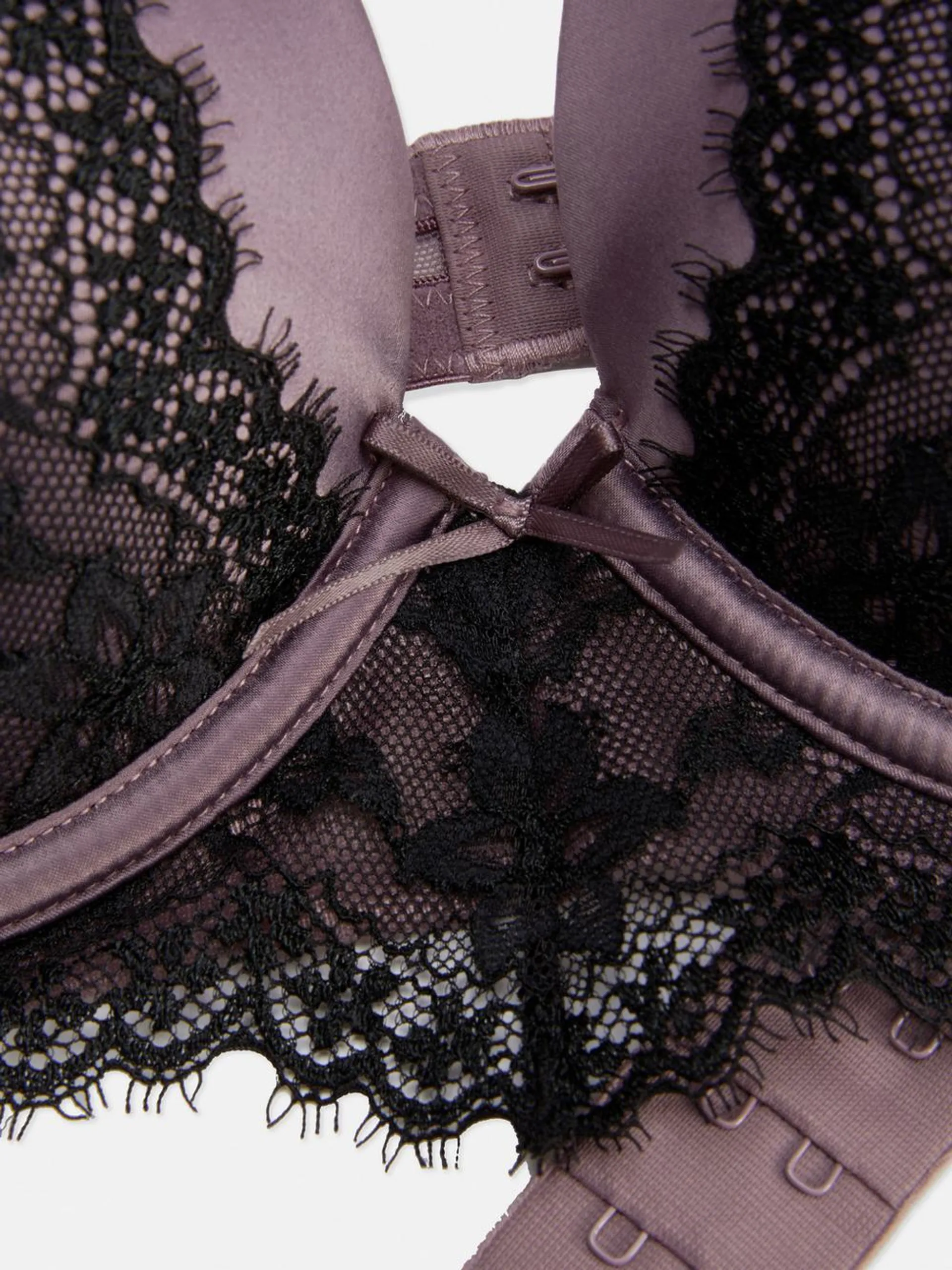 Soutien-gorge push-up en dentelle contrastée