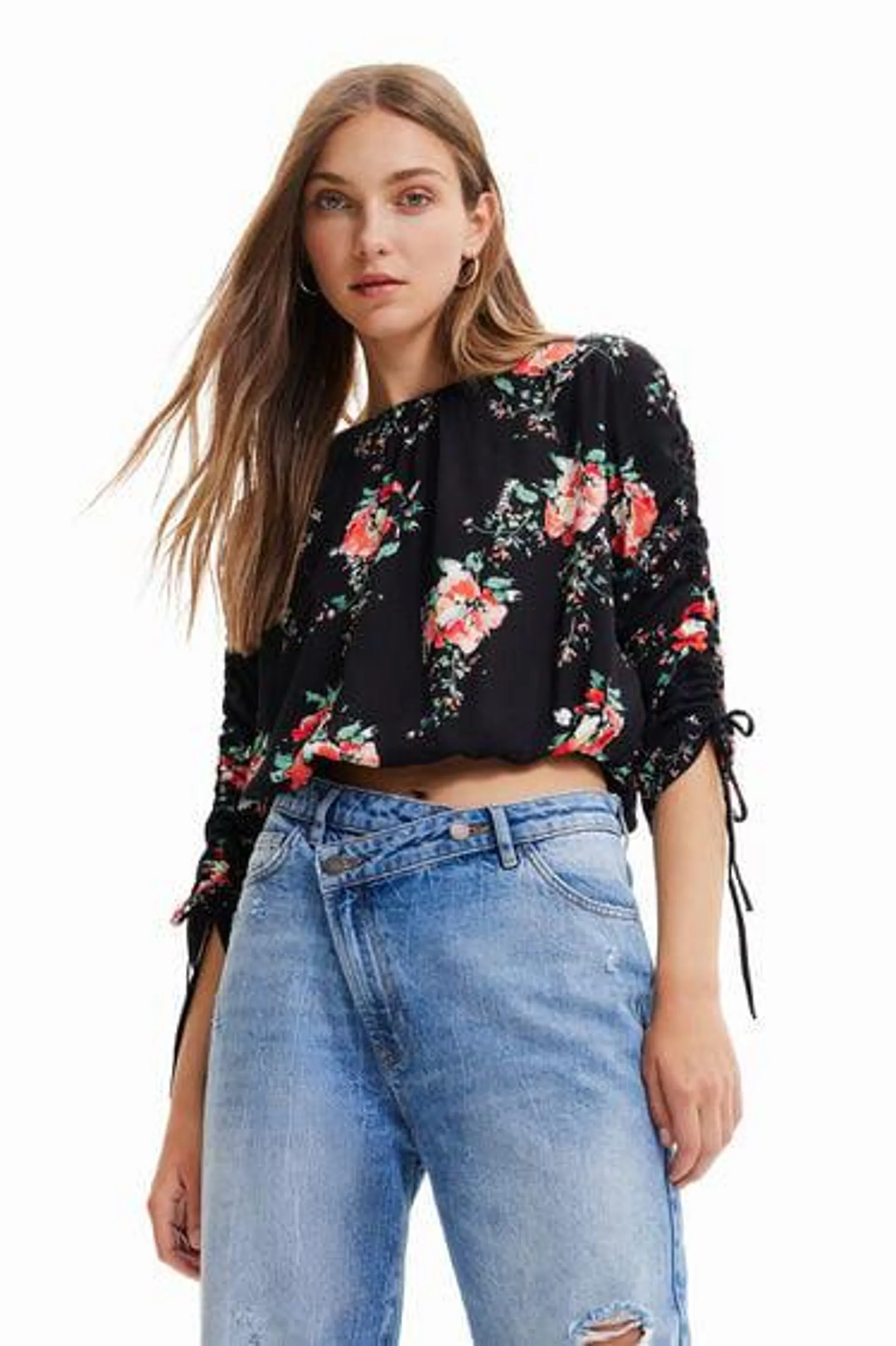 Adjustable-sleeve floral blouse