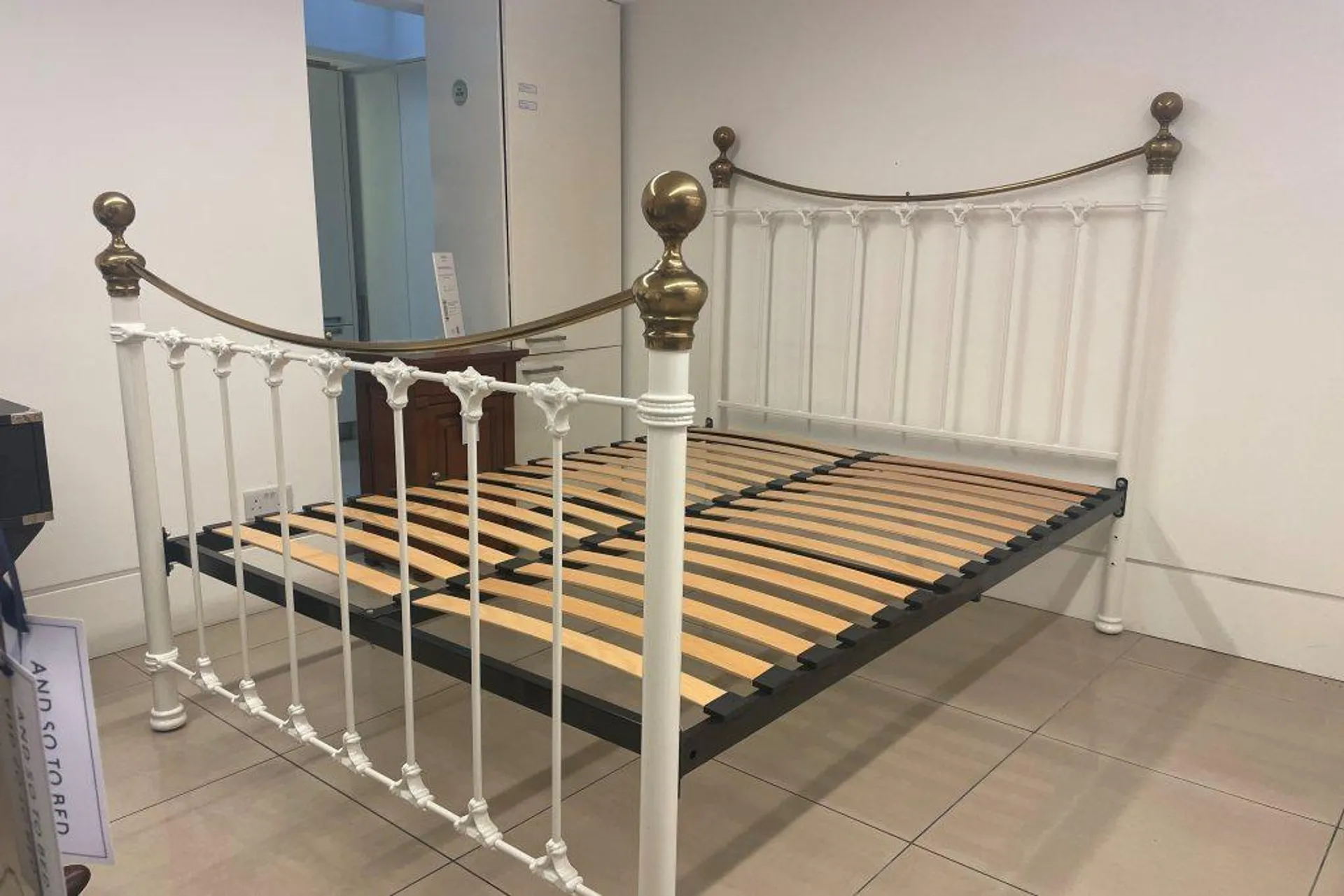 Juniper Bedstead + Slats - King Size - Ex Display