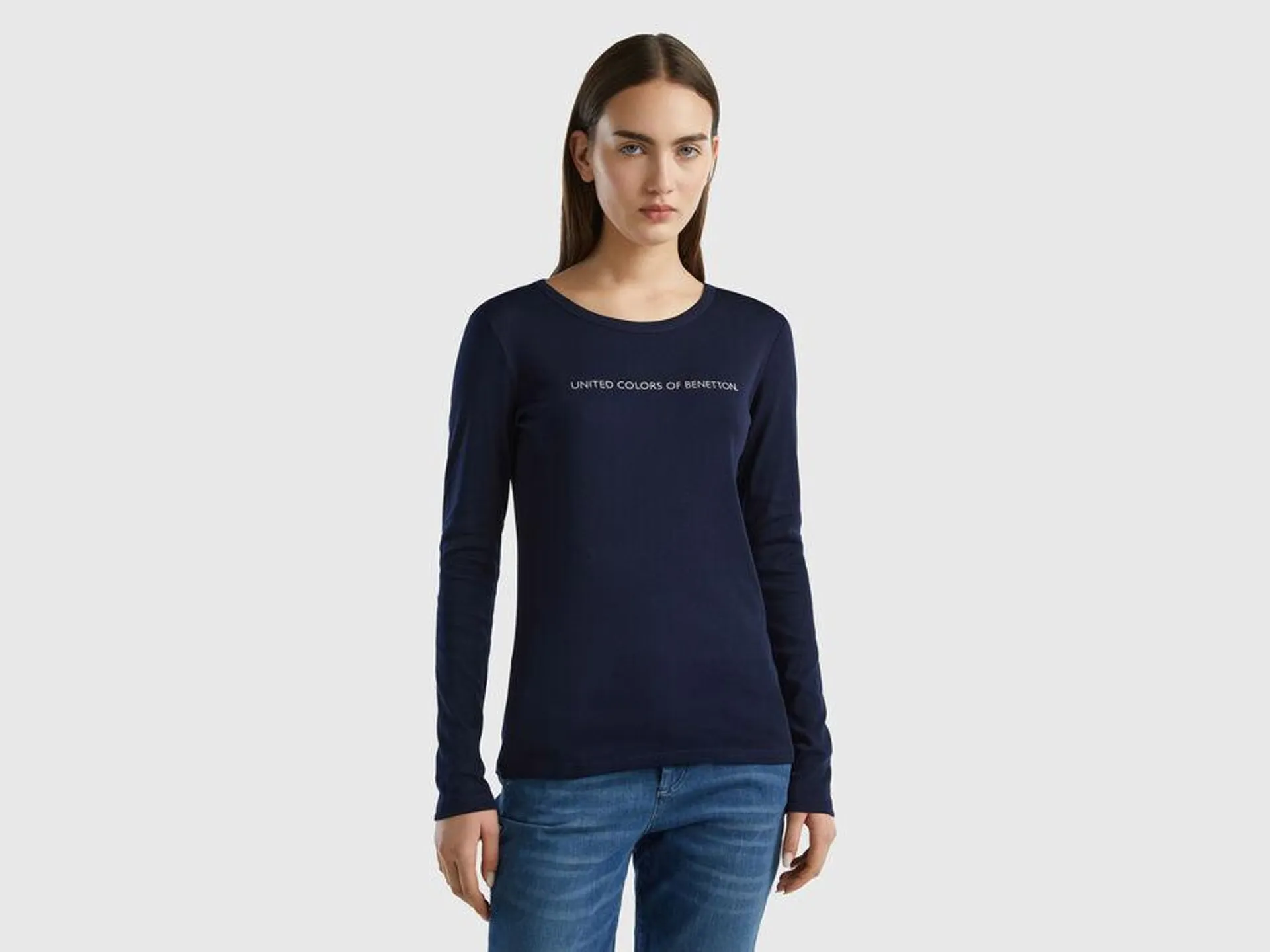 Long sleeve dark blue t-shirt in 100% cotton