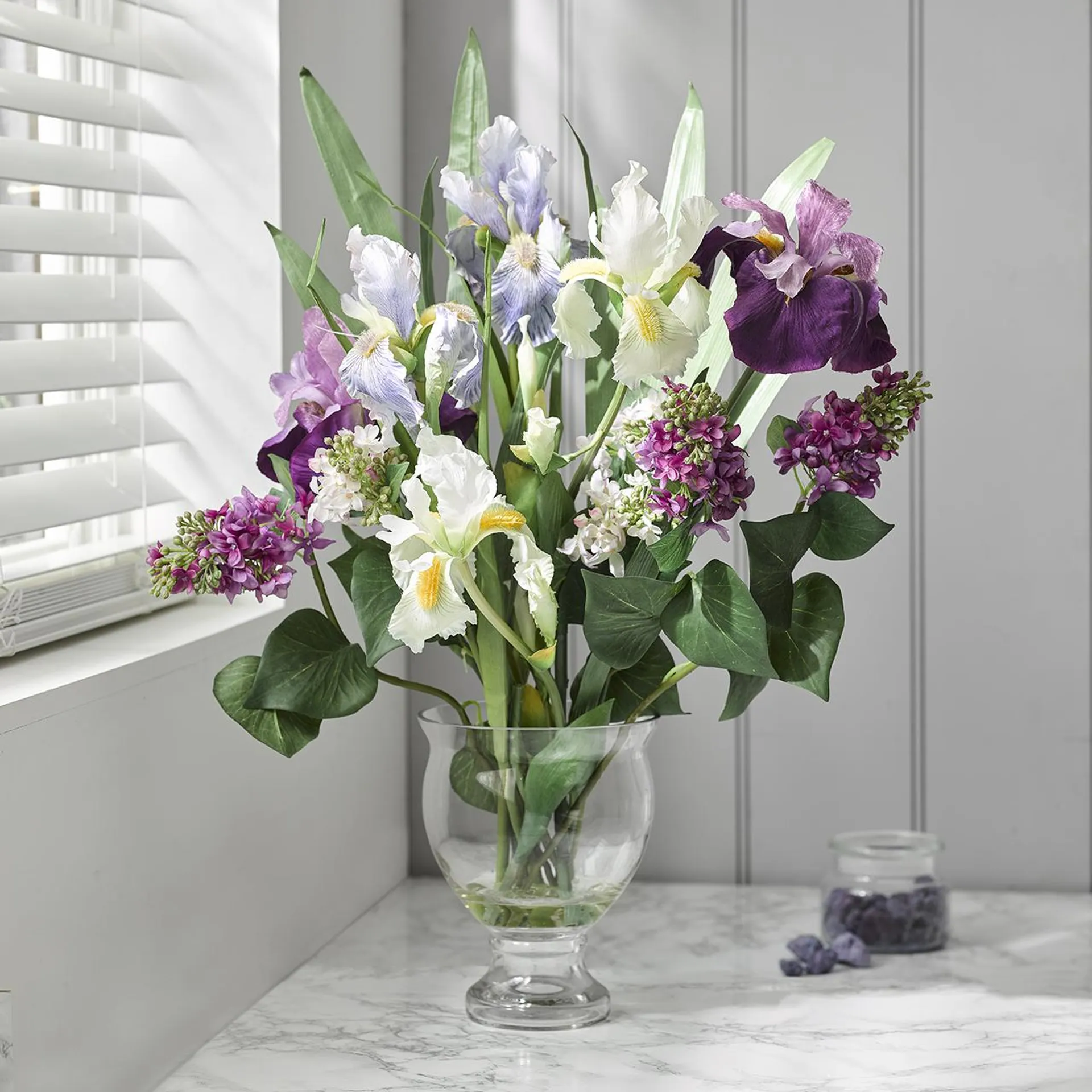 Iris and Lilac Centrepiece in 1colour