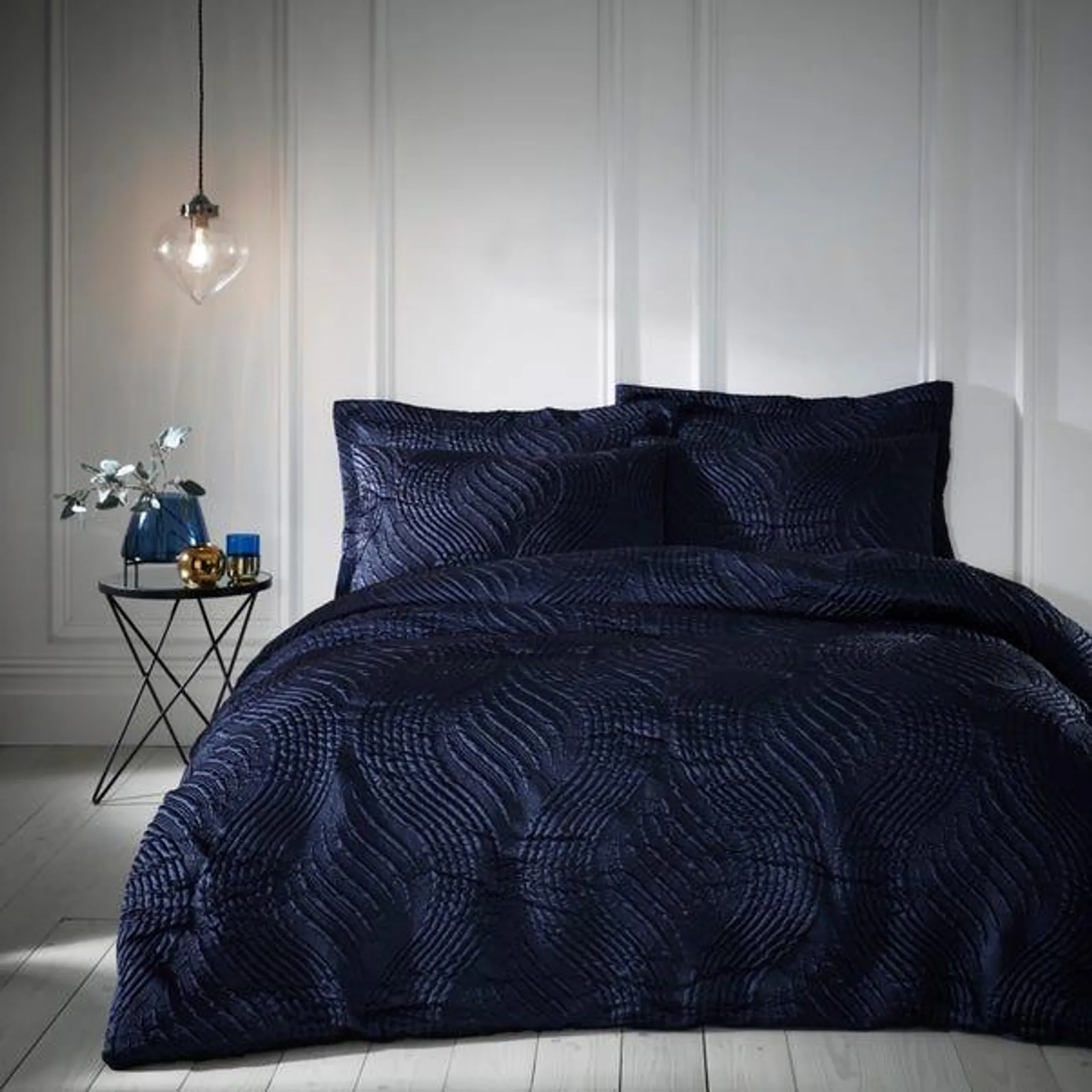 Romilly Wave Luxe Pinsonic Duvet Cover & Pillowcase Set