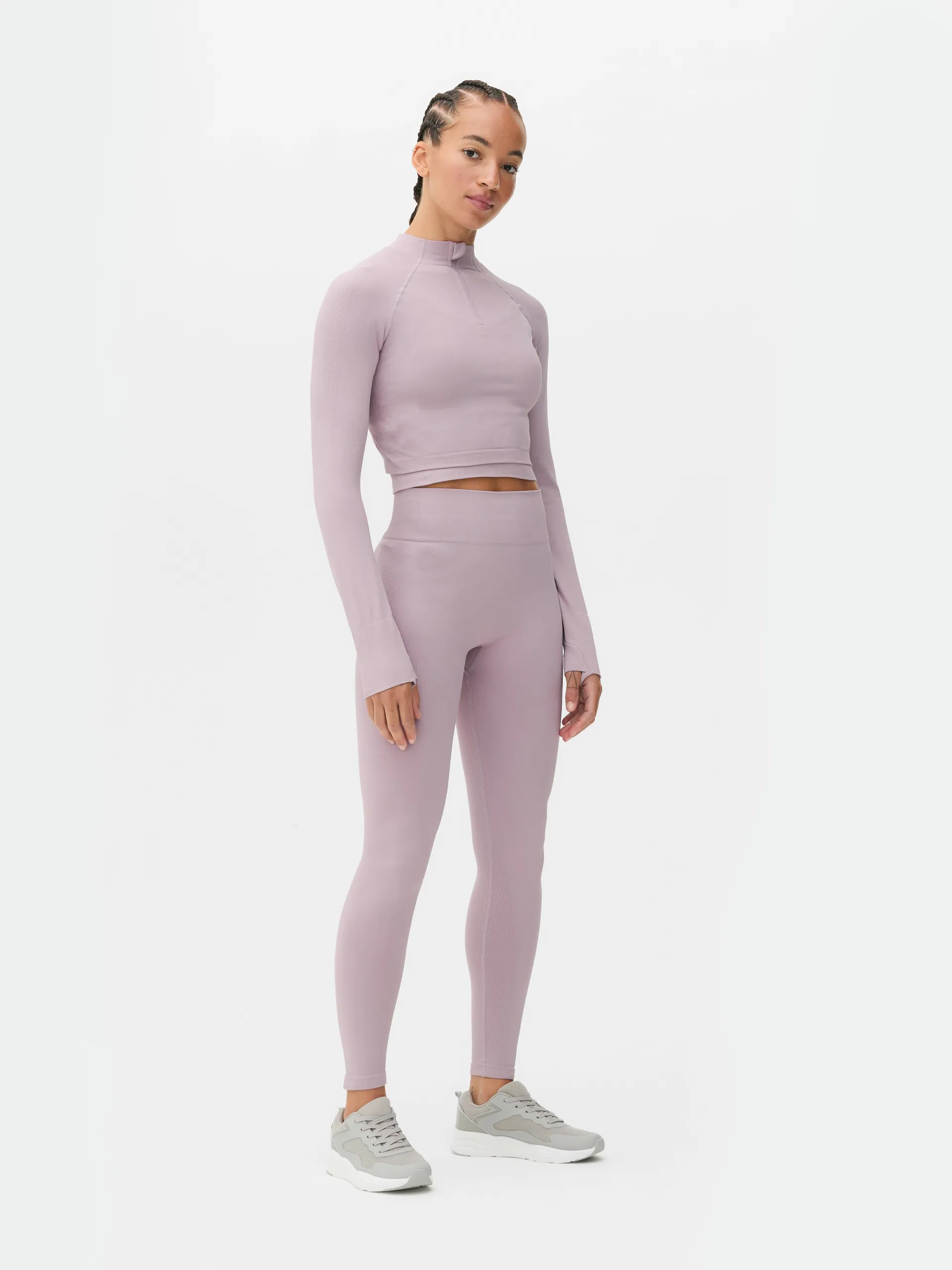 Seamless Contour Long Sleeve Gym Top