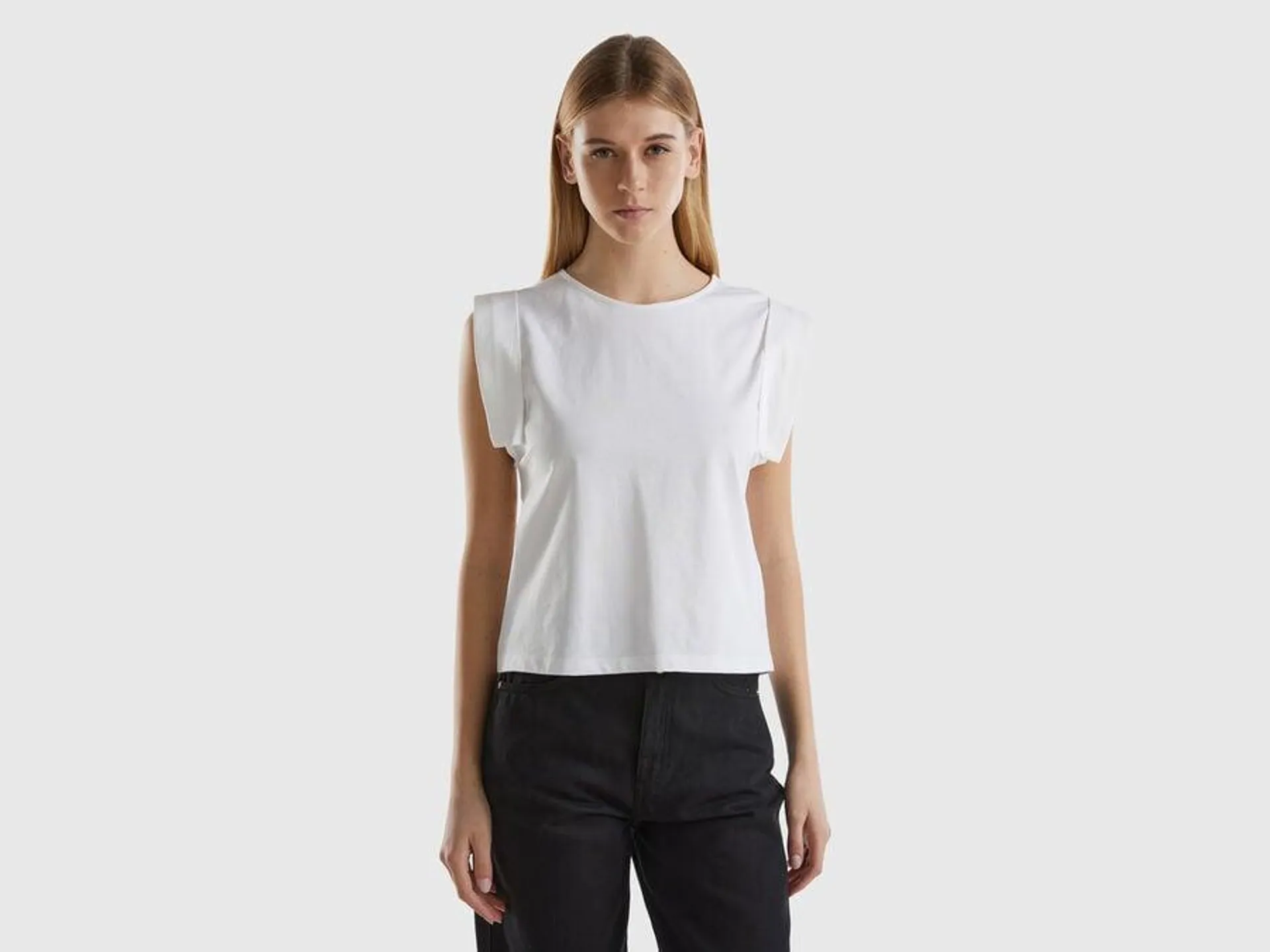 T-shirt with angel sleeves