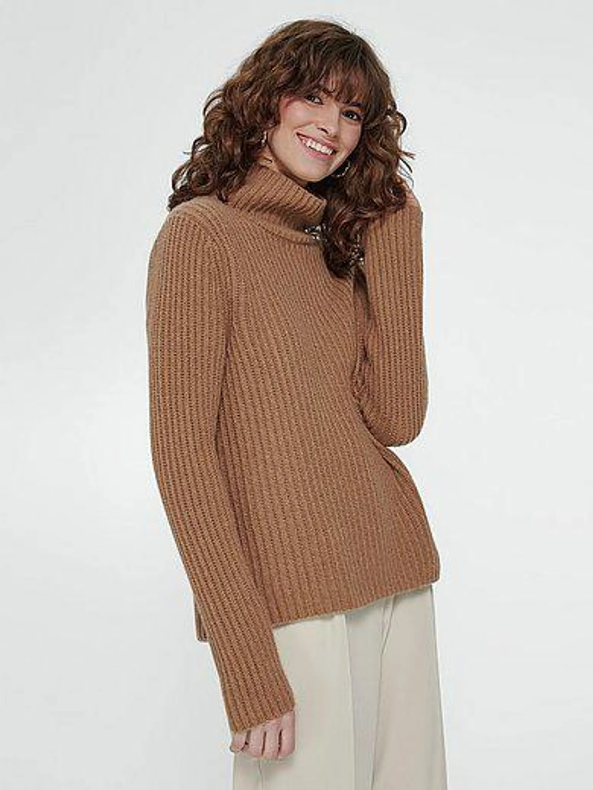 Roll-neck jumper