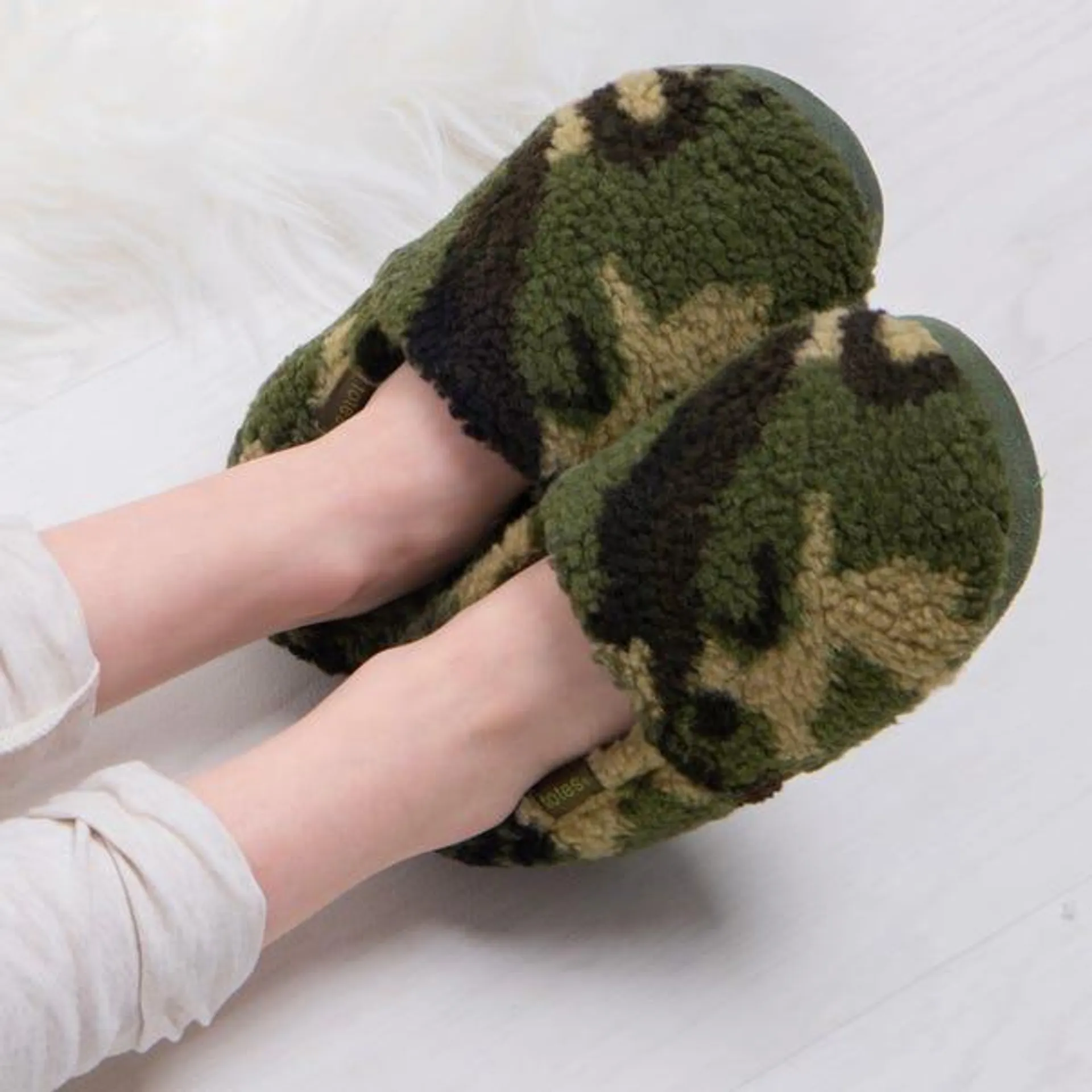 totes Kids Camo Short Full Back Slippers