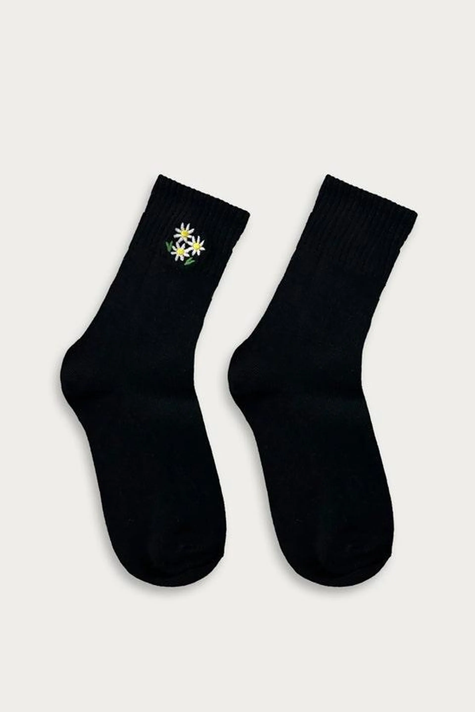 Black Flower Embroidery Rib Socks