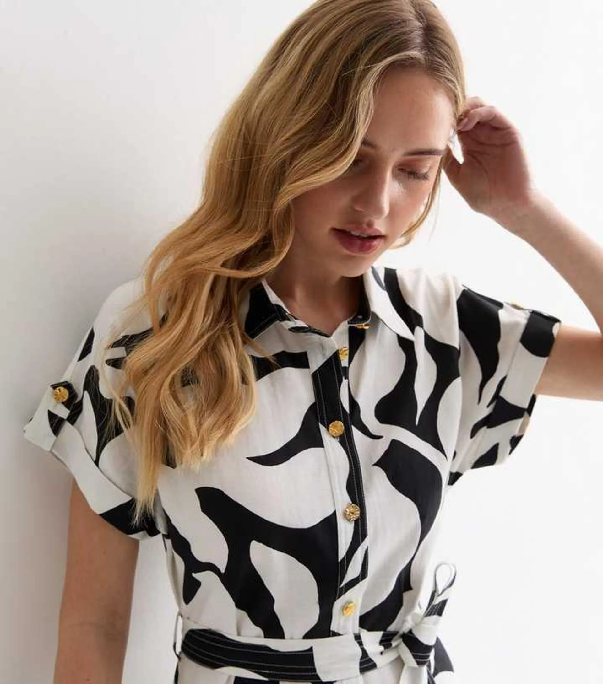 Black Abstract Leaf Print Short Sleeve Belted Midi Shirt Dress