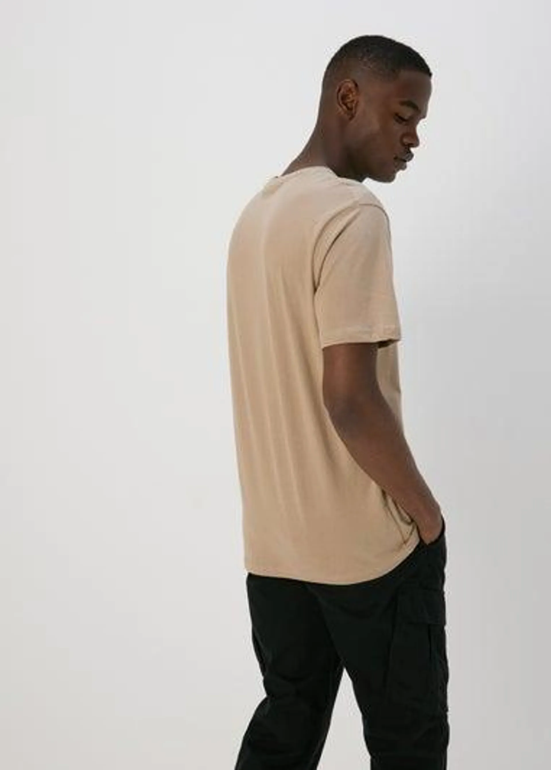 Teak Weathered Essential V Neck T-Shirt