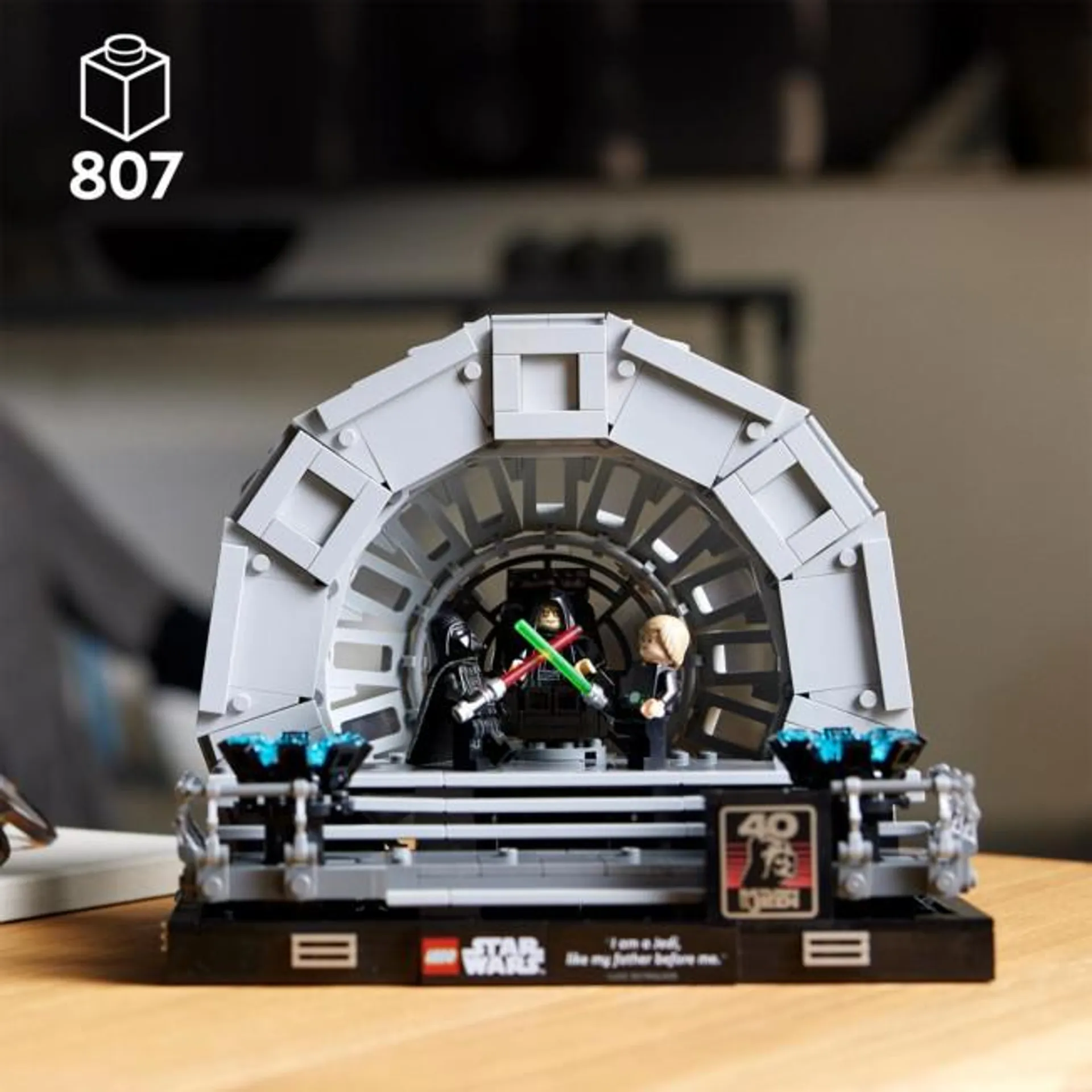 LEGO Star Wars Emperor's Throne Room Diorama Set 75352