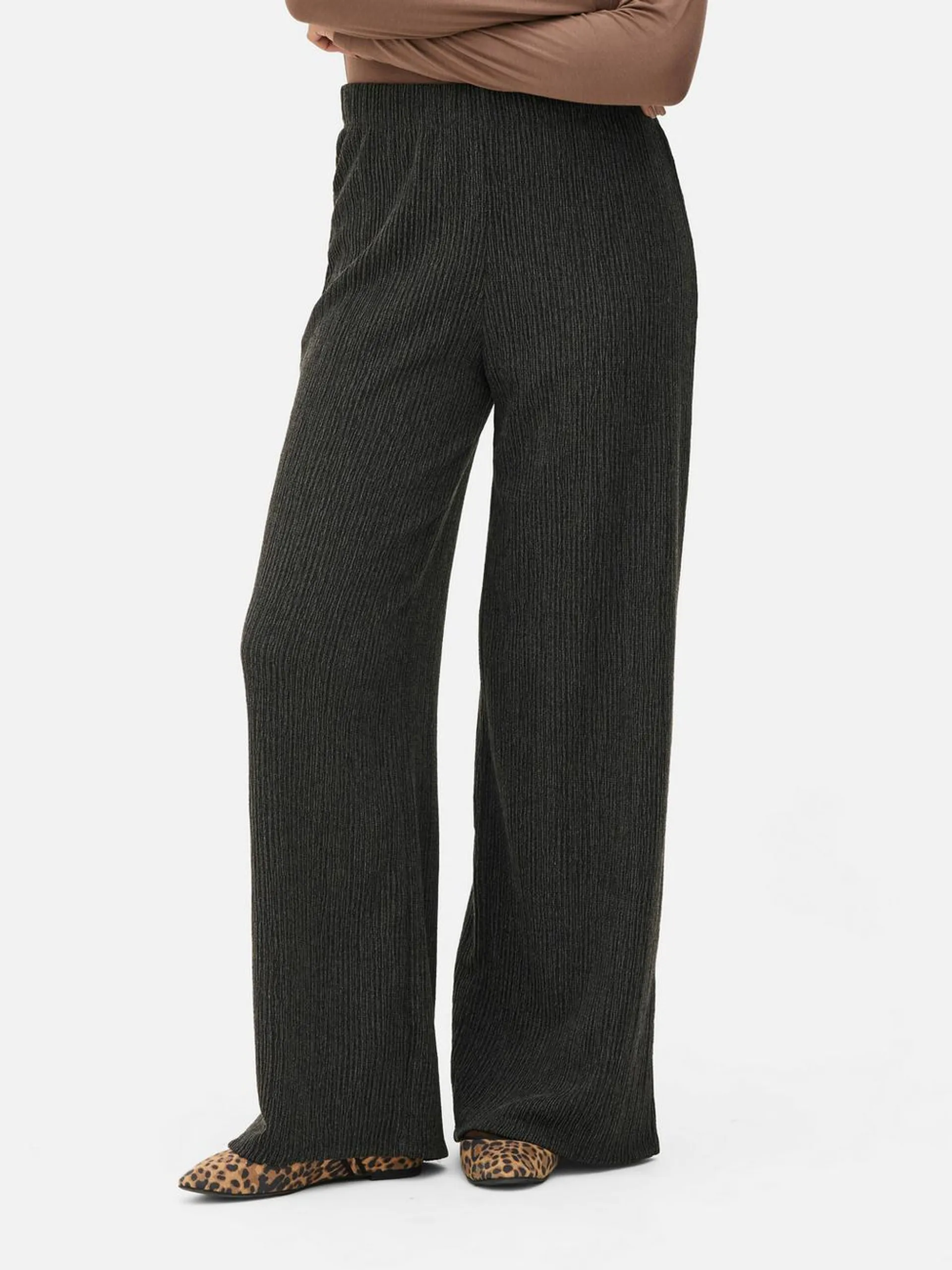 Wide Leg Crinkle Trousers