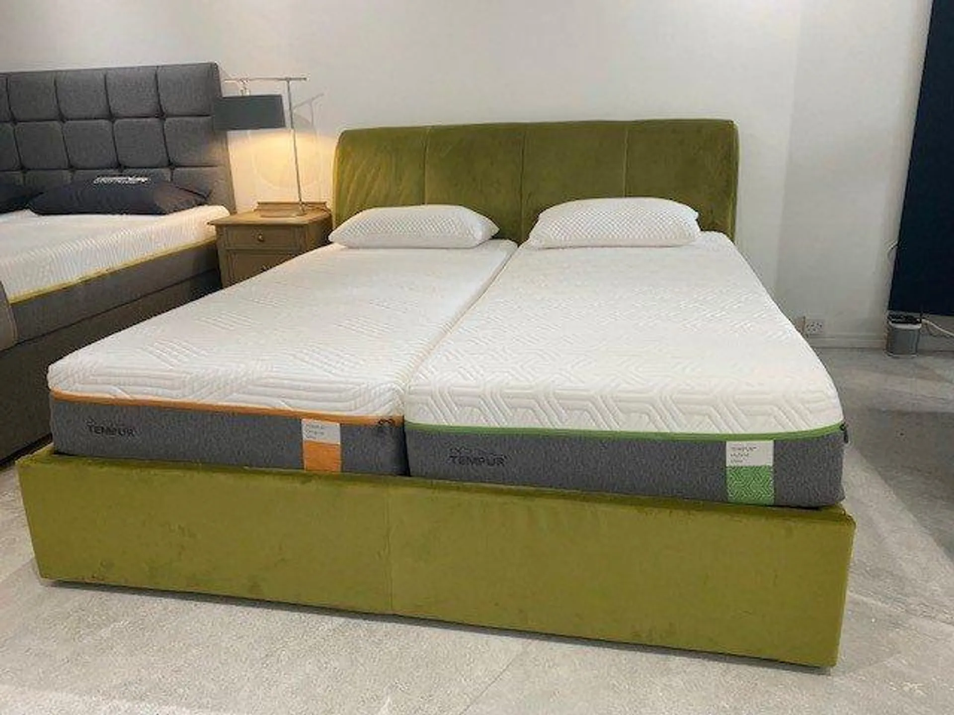 TEMPUR® Harrington Ottoman - Superking + Mattresses - Ex-Display