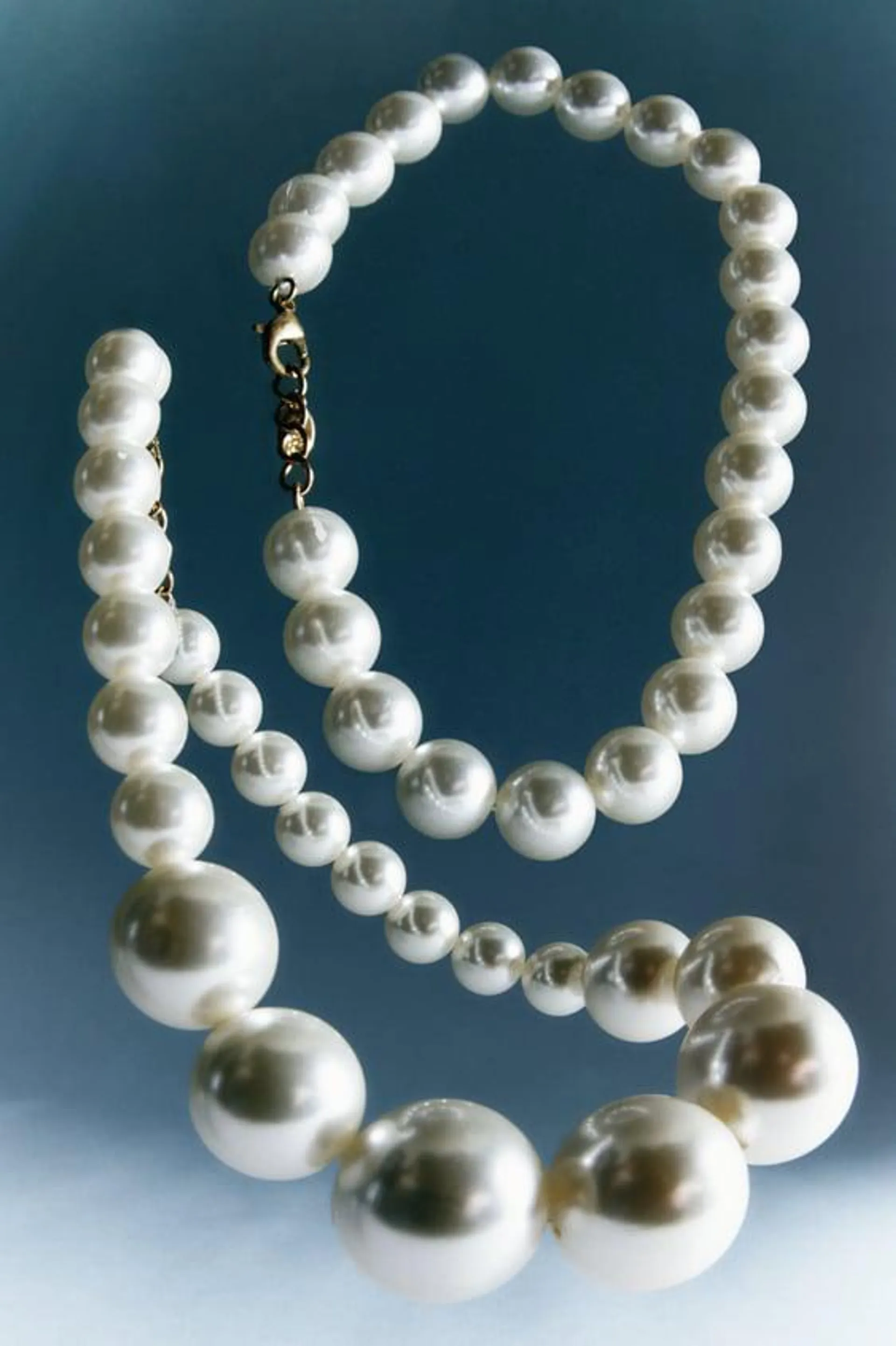 FAUX PEARL DOUBLE NECKLACE