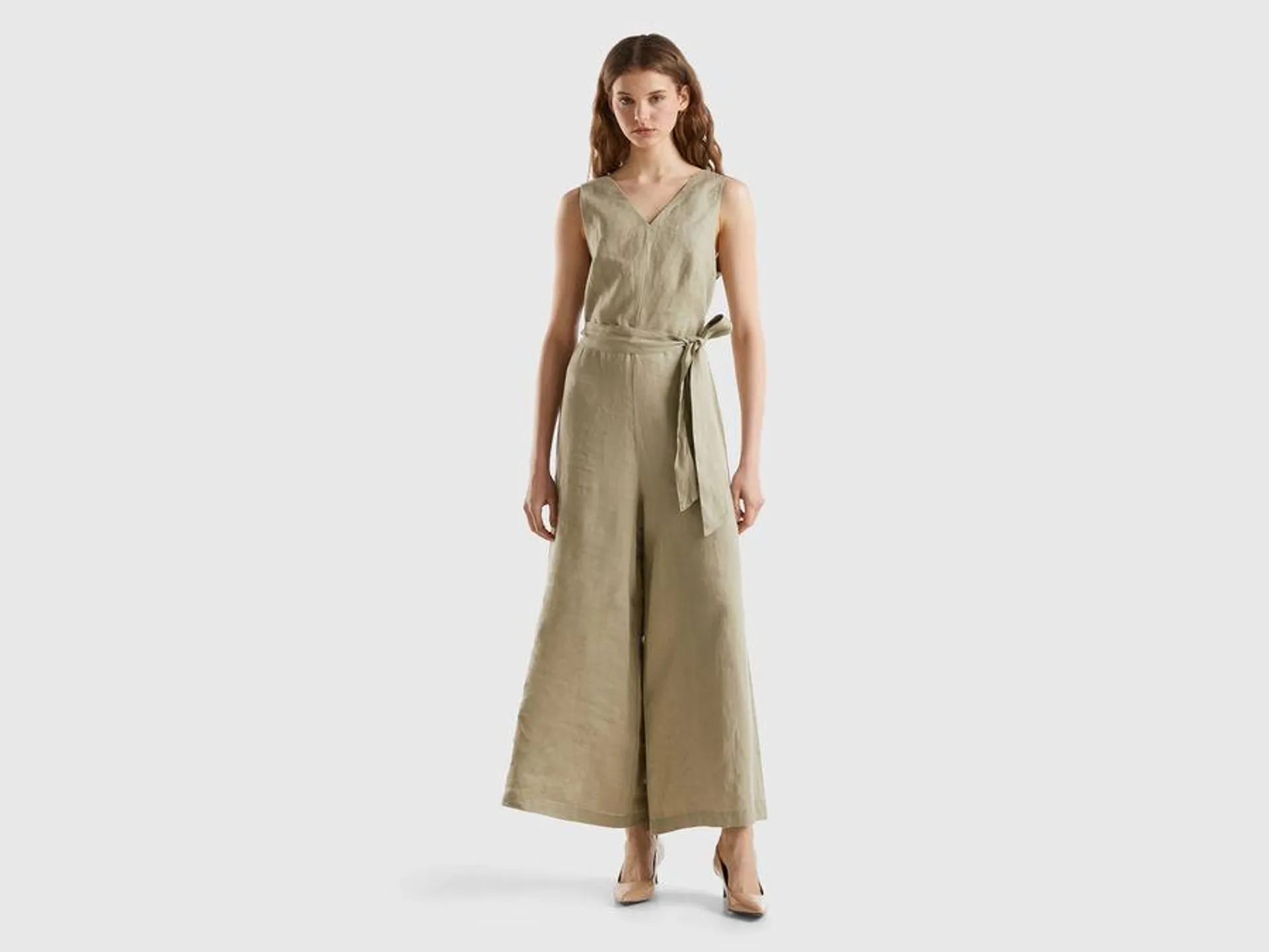 Jumpsuit in pure linen