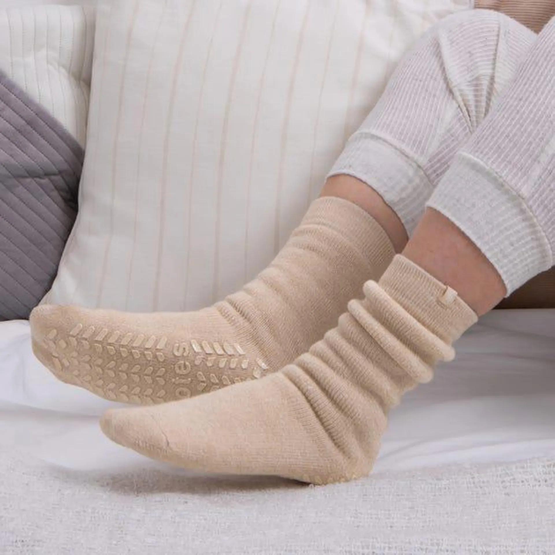 totes Thermal Brushed Original Slipper Socks