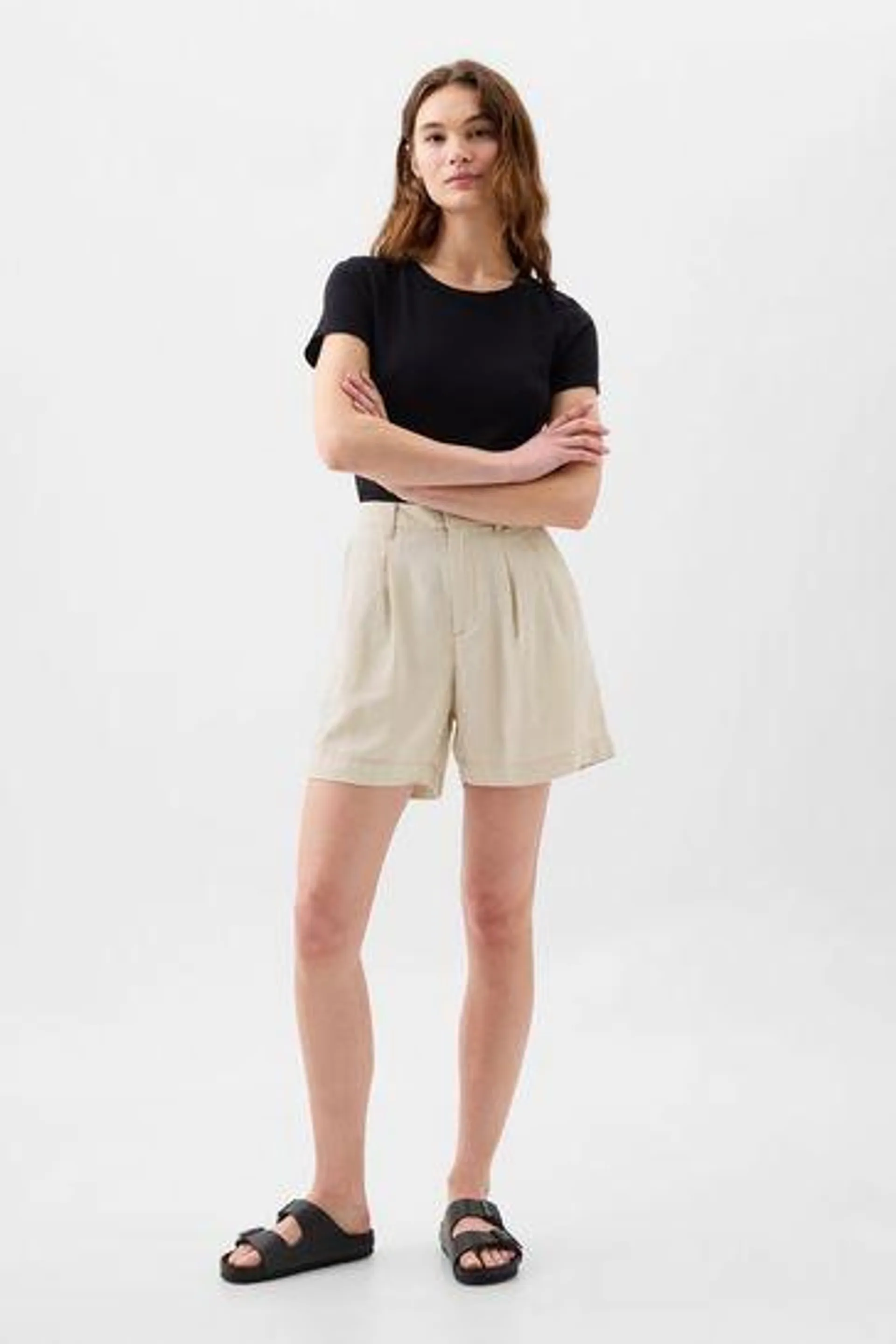 5" High Rise Linen Blend Pleated Shorts