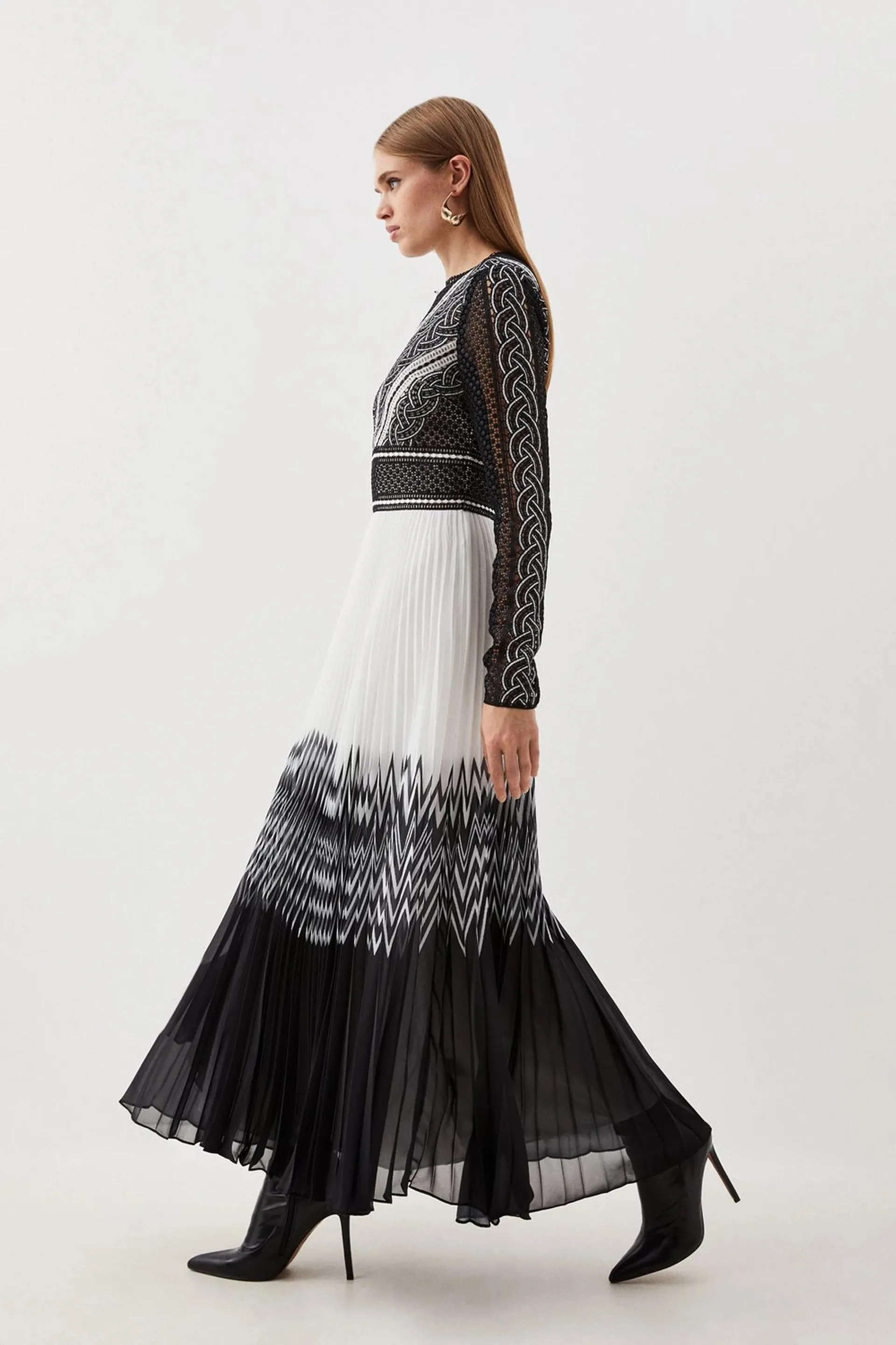 Guipure Lace Pleated Placed Print Woven Maxi Dress