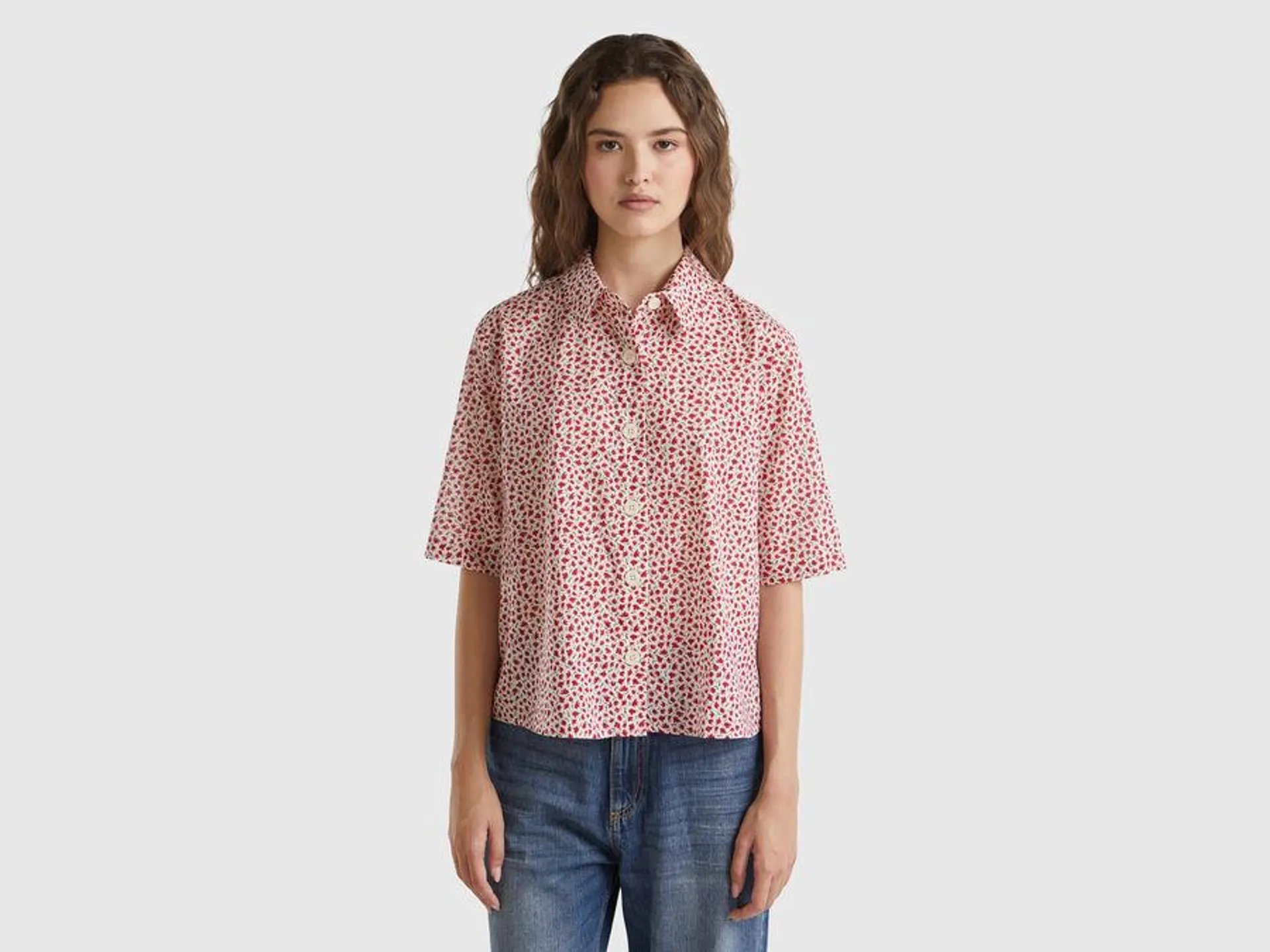 Short sleeve patterned shirt