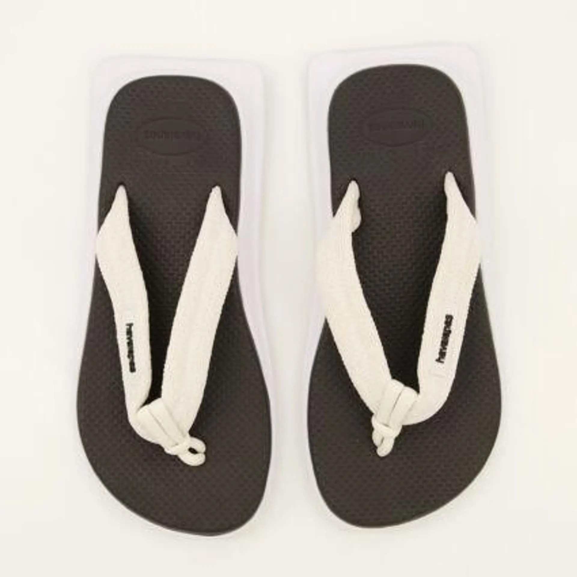 White Tradi Flip Flops