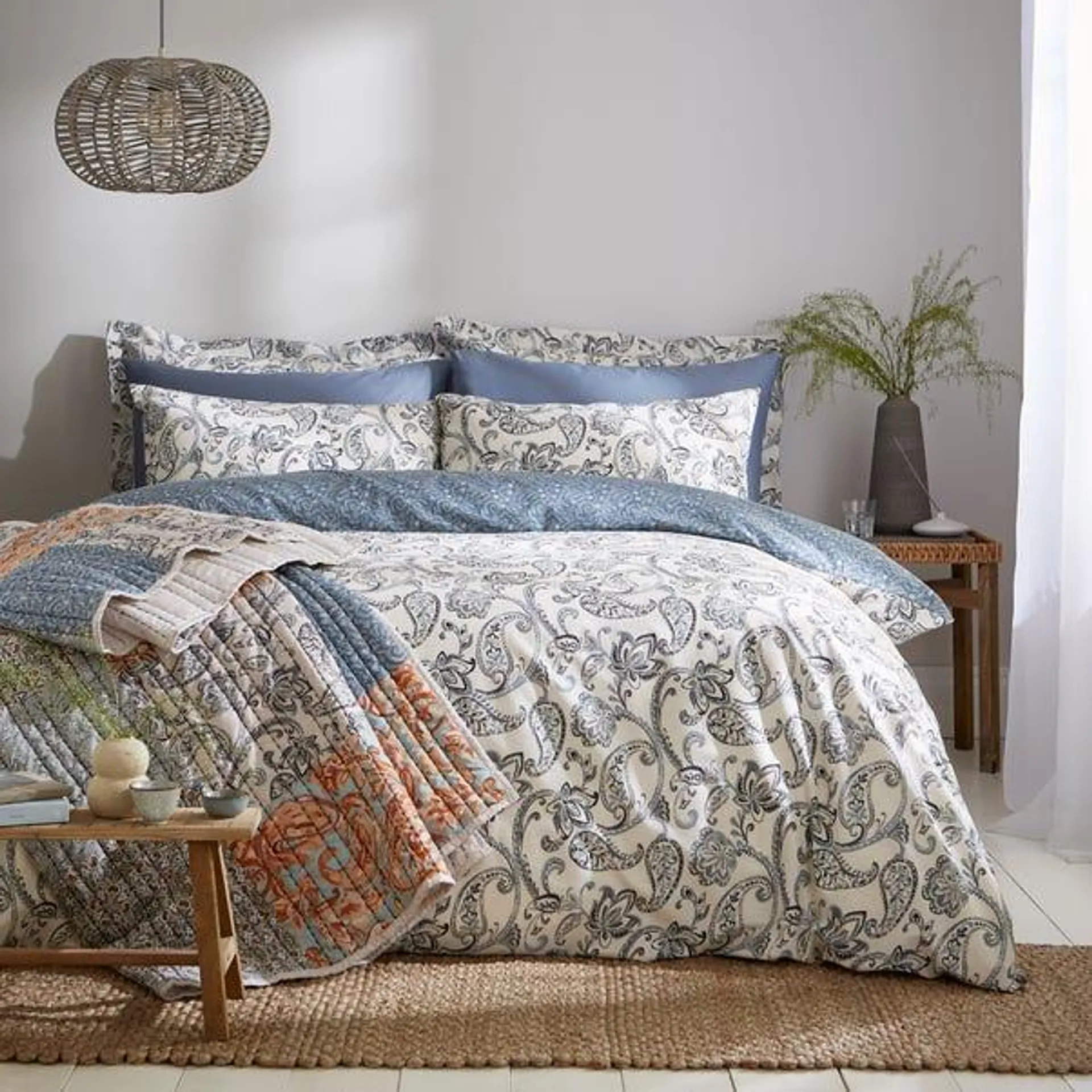 Laurel Paisley Duvet Cover & Pillowcase Set