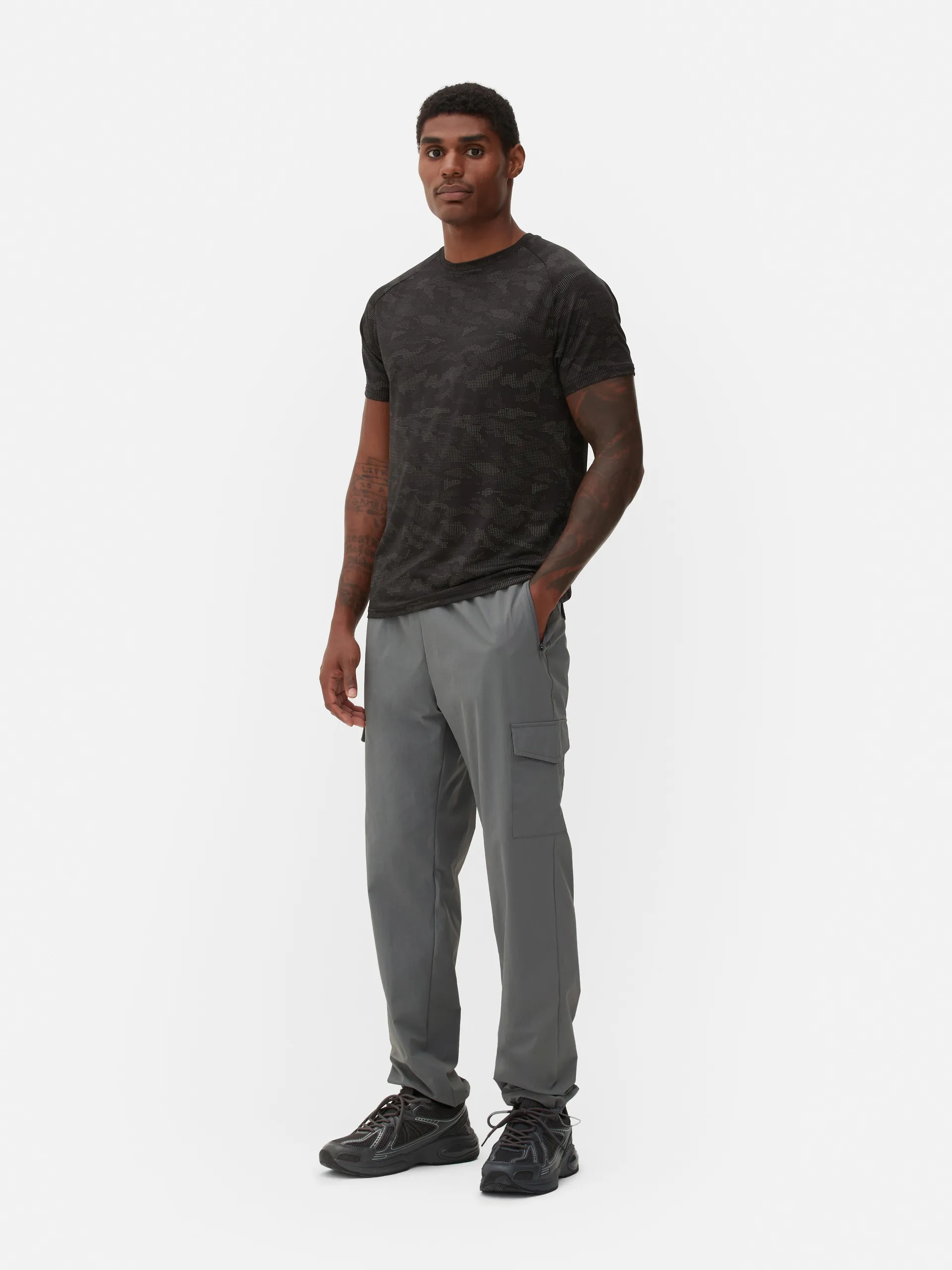 Toggle Cuff Cargo Pants