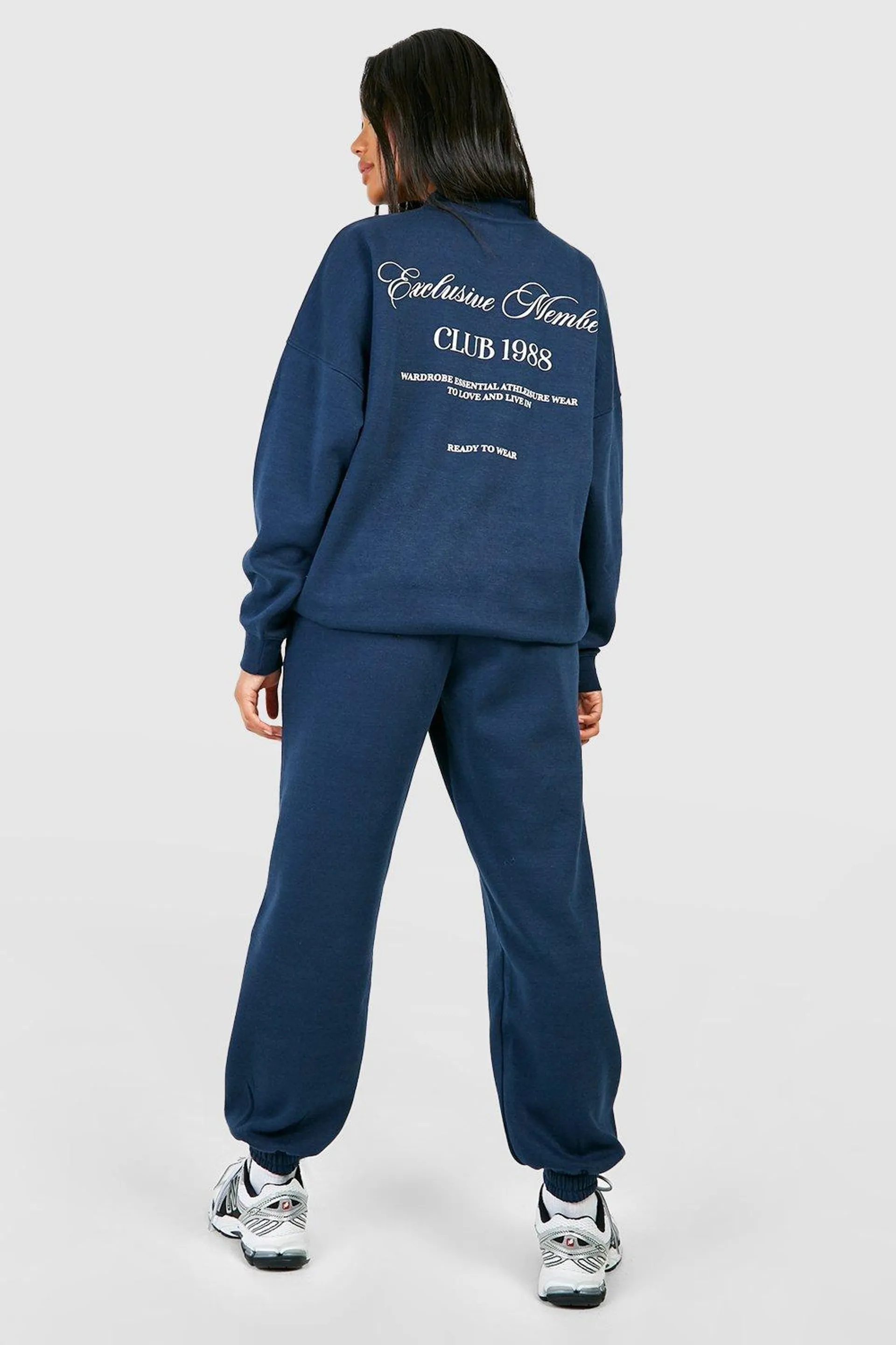 Club 1988 Deep Neck Embroidered Sweatshirt Tracksuit