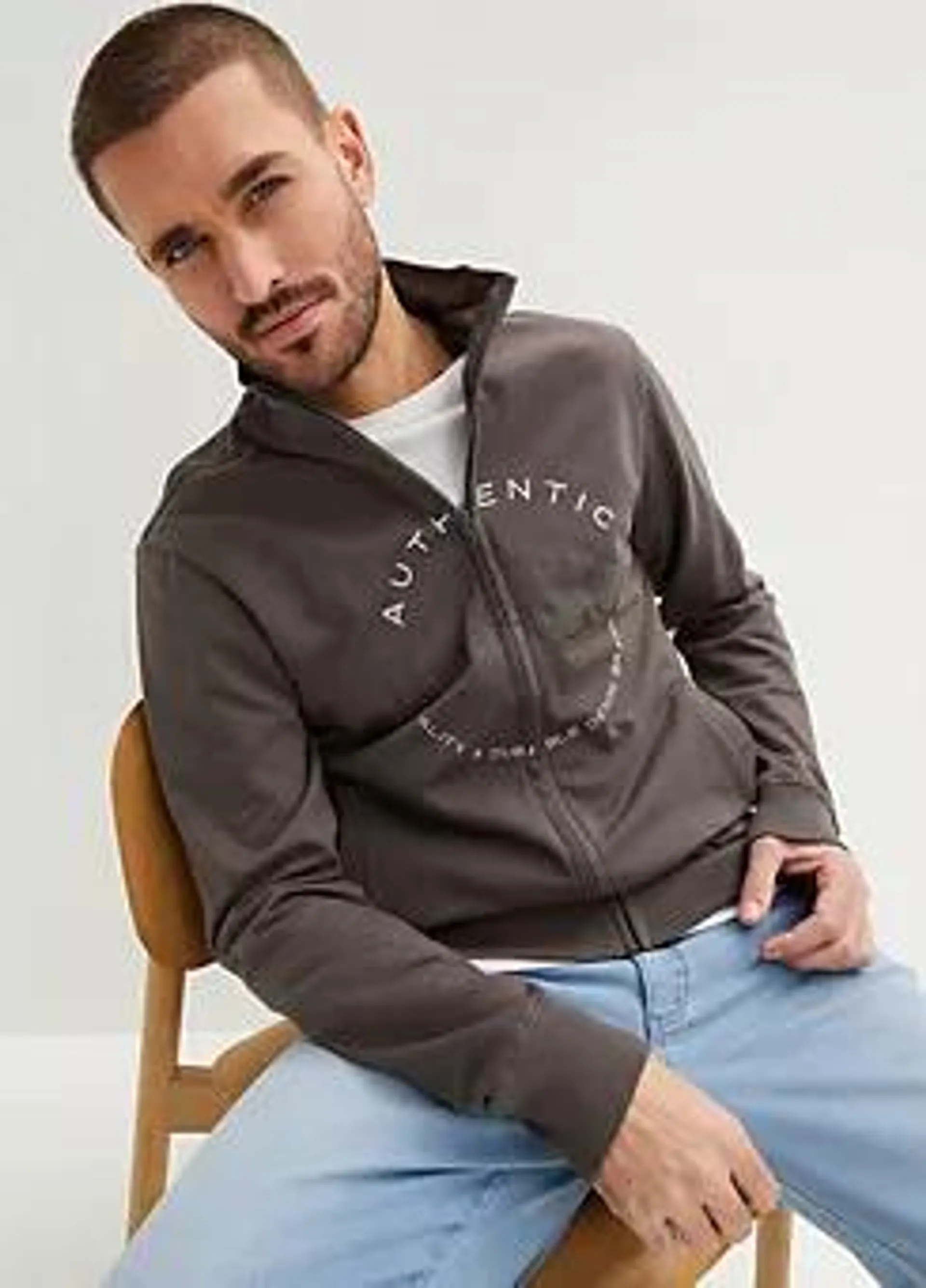 Stand-Up Collared Sweat Jacket