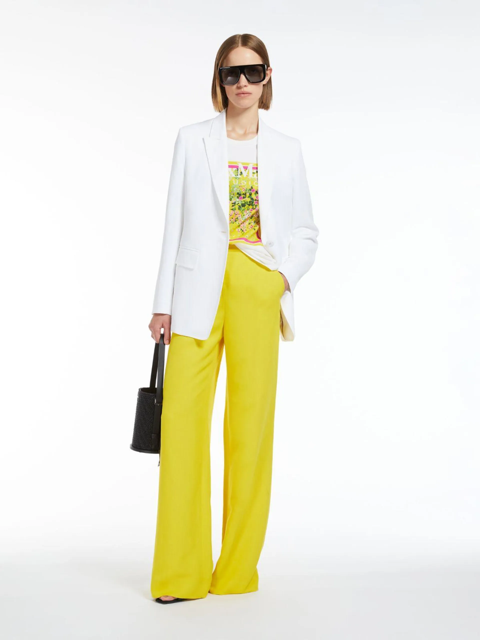 Flowing viscose and linen trousers