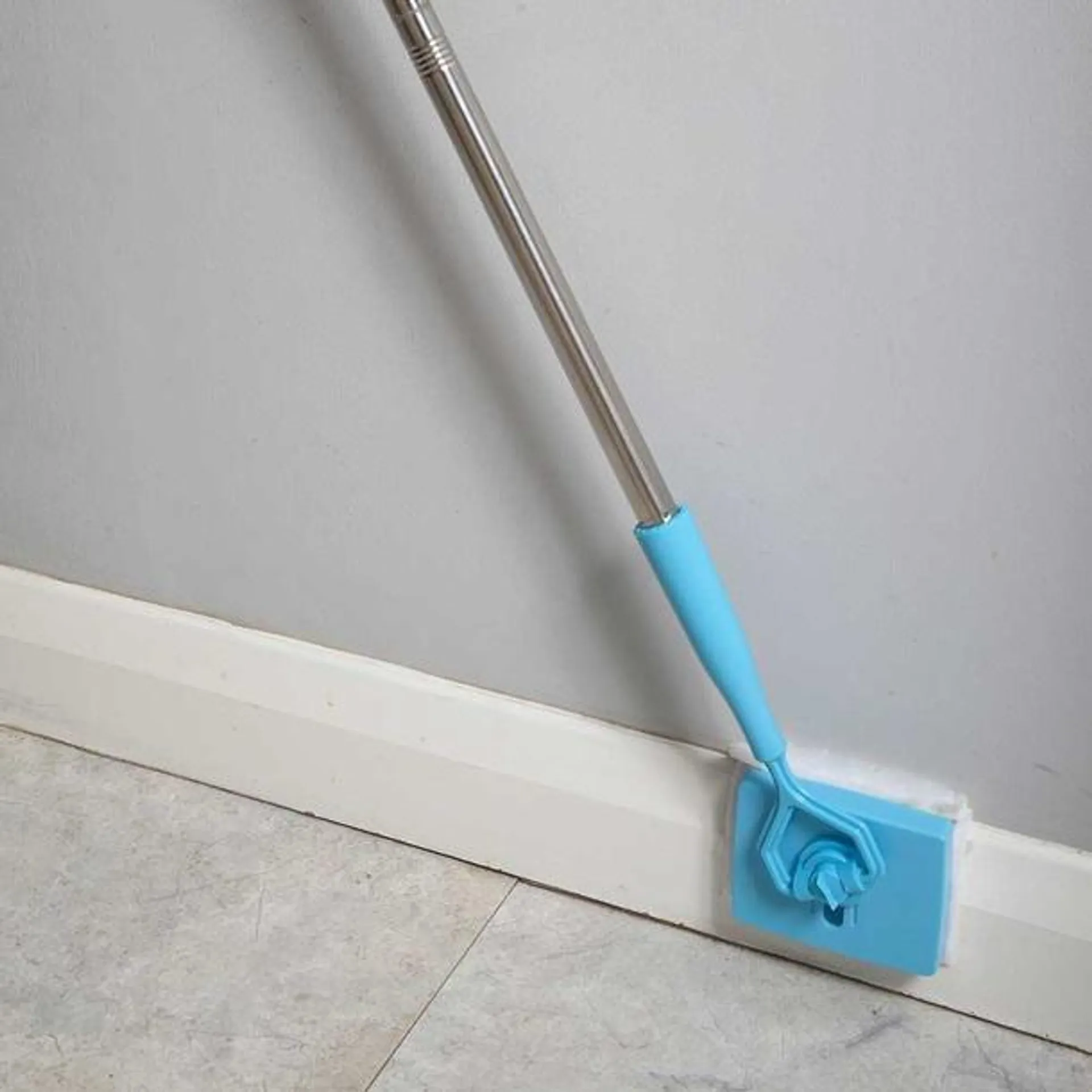 Skirting Board Cleaner