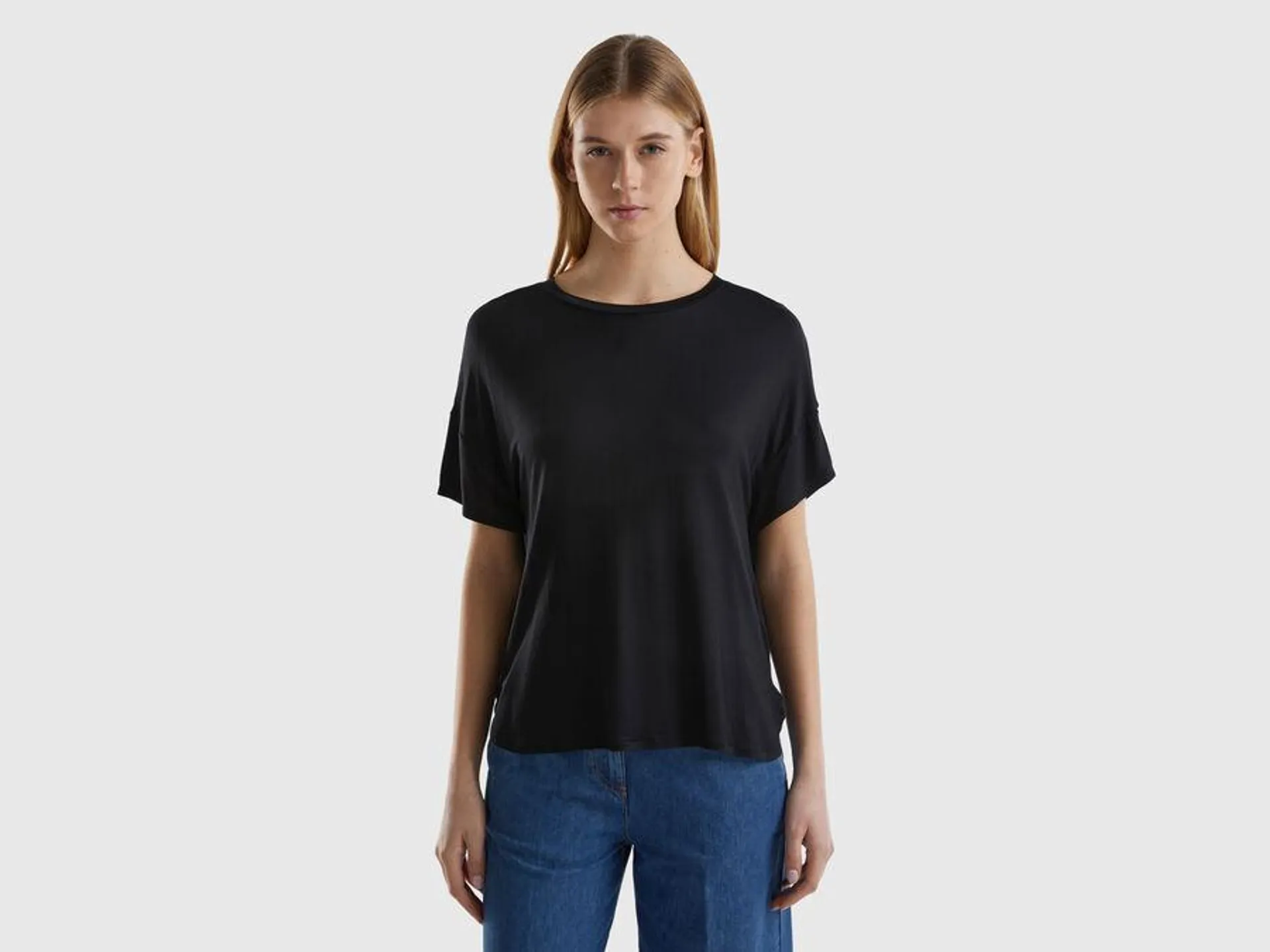 T-shirt in sustainable stretch viscose