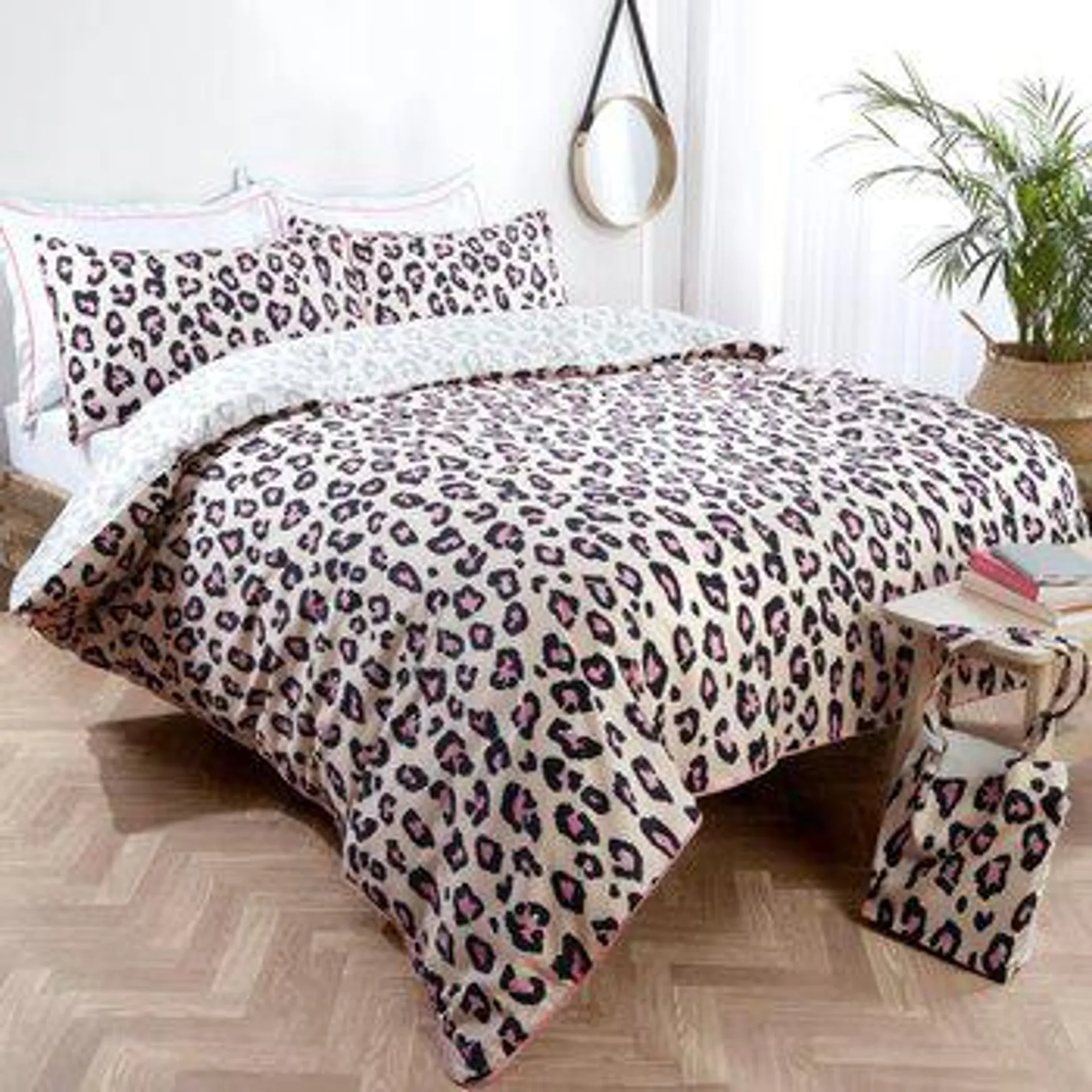 Tabitha Webb Snow Leopard Cotton 3 Piece Bed Set in 4 Sizes