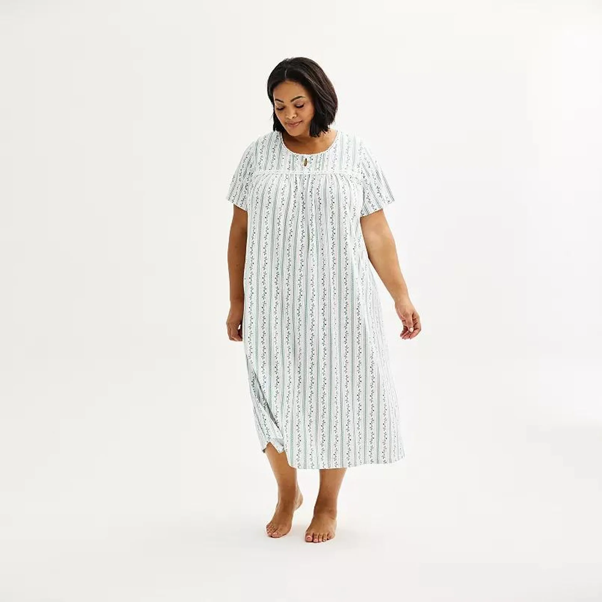 Plus Size Croft & Barrow® Short Sleeve 1-Button Neck Pajama Gown