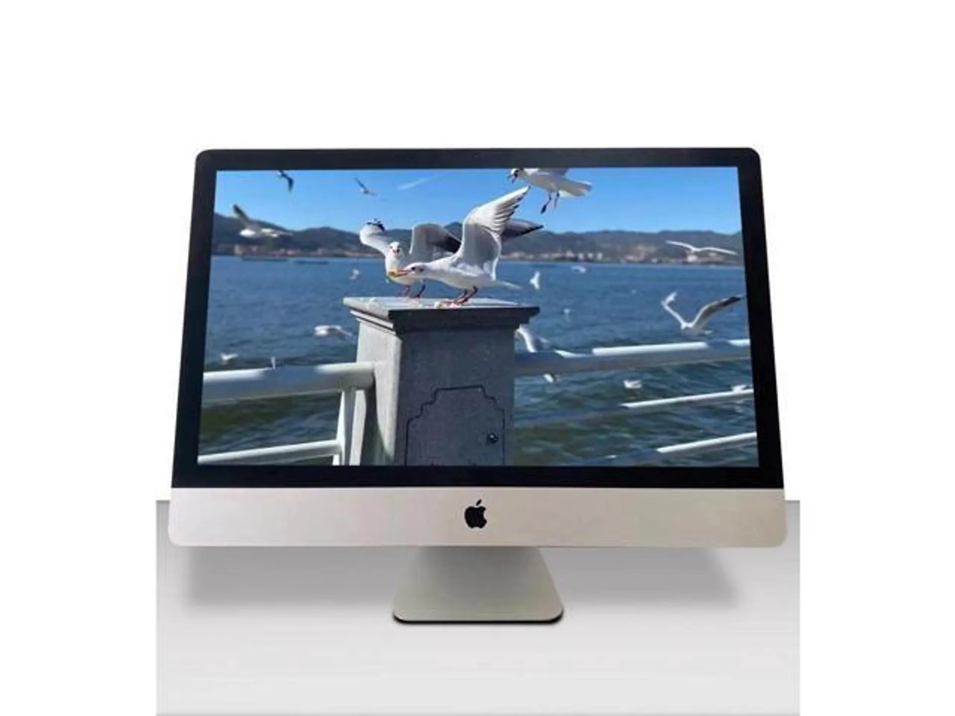 Apple 27 iMac A2115 2019 MRR12LL/A 3.7 GHz Core i5 (I5-9600K) 40GB RAM 2 TB SSD Storage AMD Radeon Pro 580X Graphics Desktop