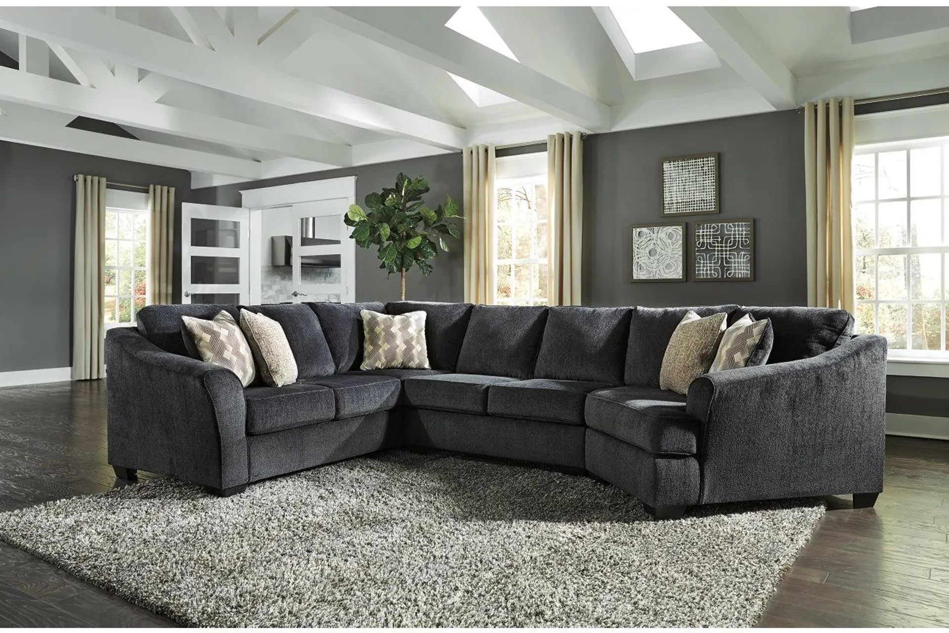 Eltmann 3-Piece Sectional with Cuddler