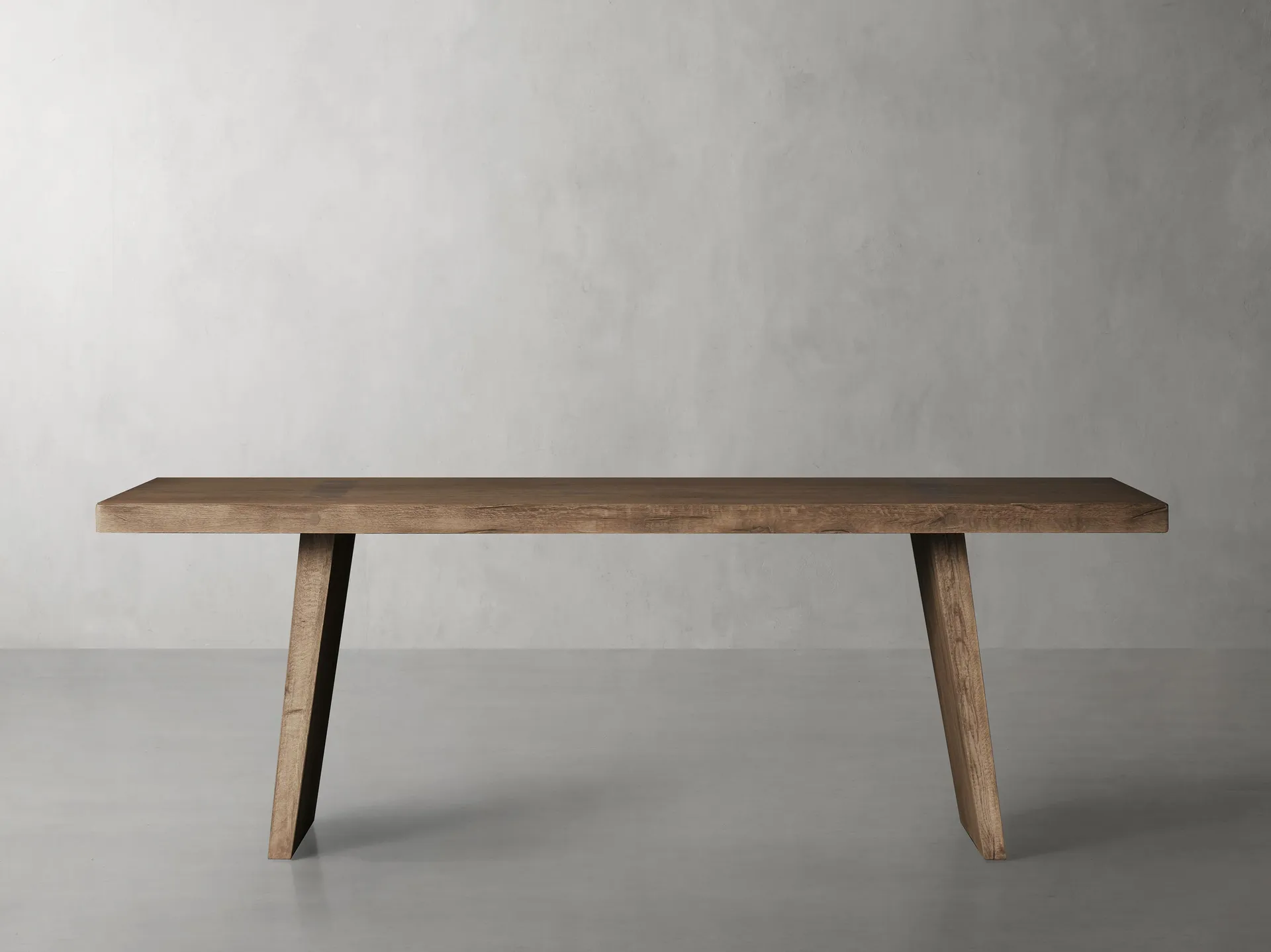 Panta Dining Table