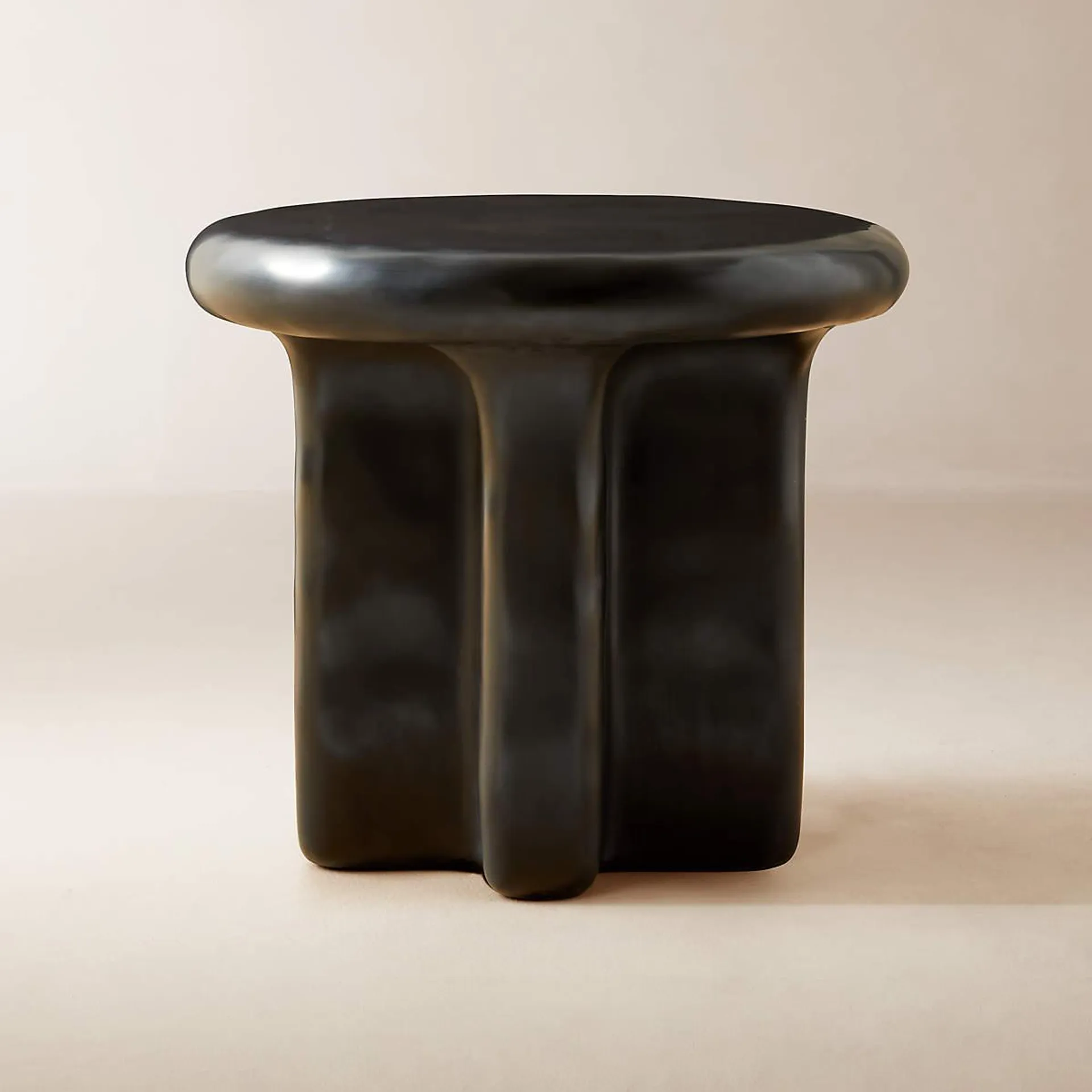 Bodene Round Black Resin Side Table