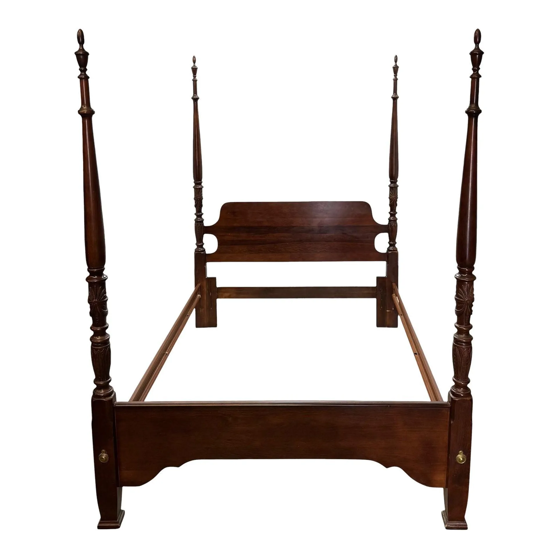 Vintage Kincaid Traditional Chippendale Style Rice Mahogany Queen Size Four Poster Bed