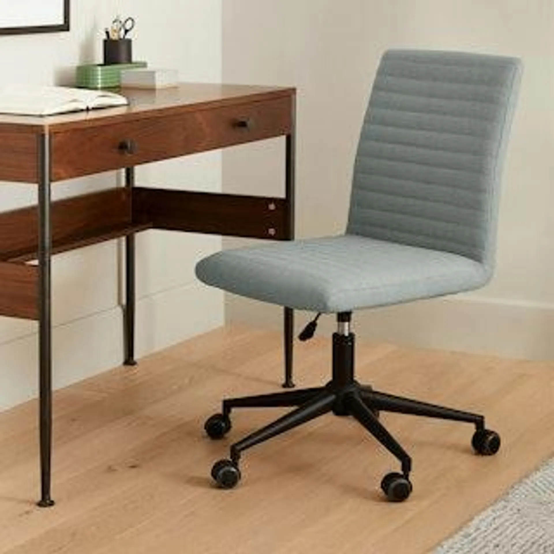 Passo Sprout Aqua Office Chair