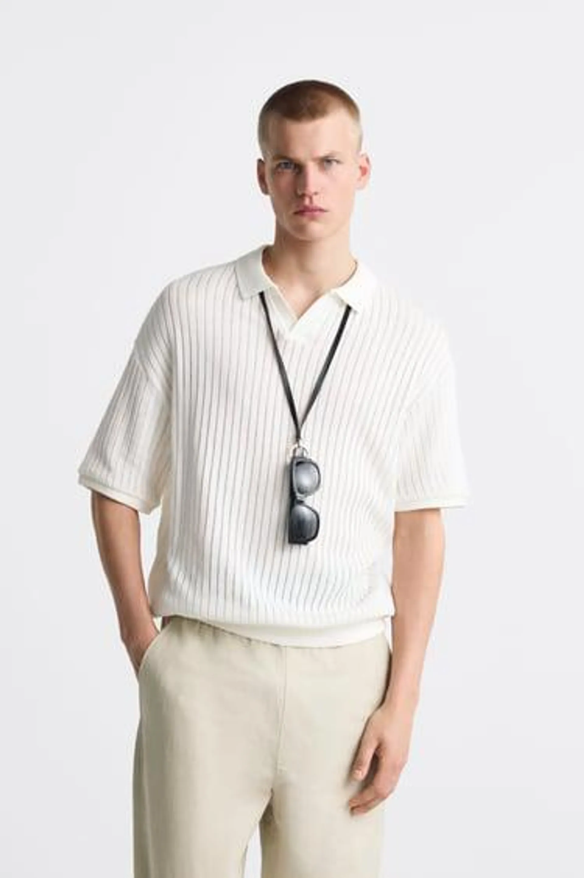 VERTICAL TEXTURED POLO