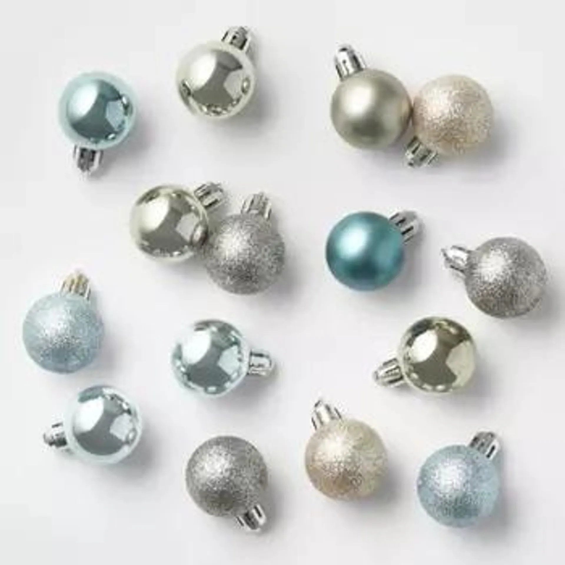 25ct Round Mini Christmas Tree Ornament Set - Wondershop™