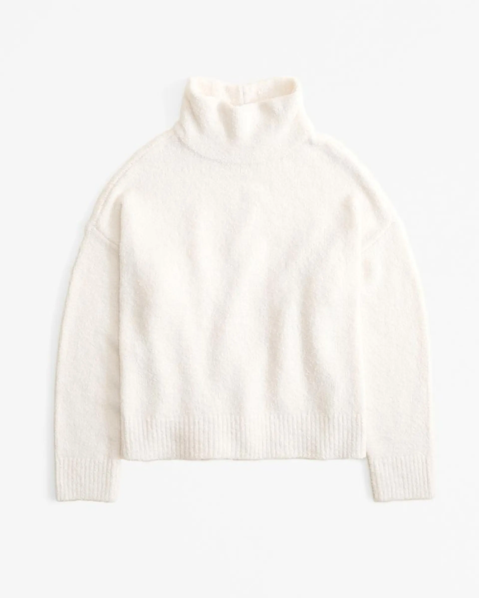 Vol. 28 Relaxed Boucle Turtleneck Sweater