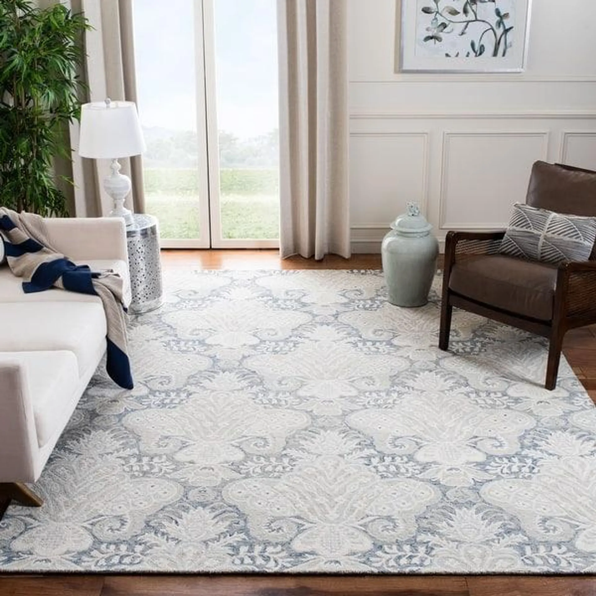 SAFAVIEH Handmade Micro-Loop Doinita Modern Wool Rug