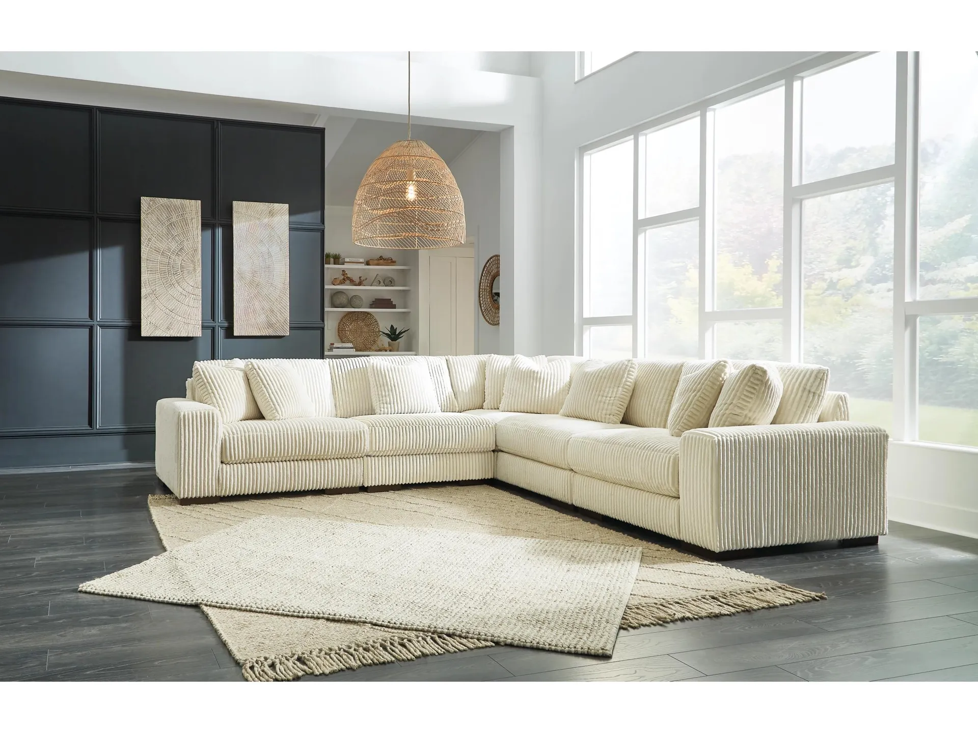 Lindyn 5-Piece Modular Sectional