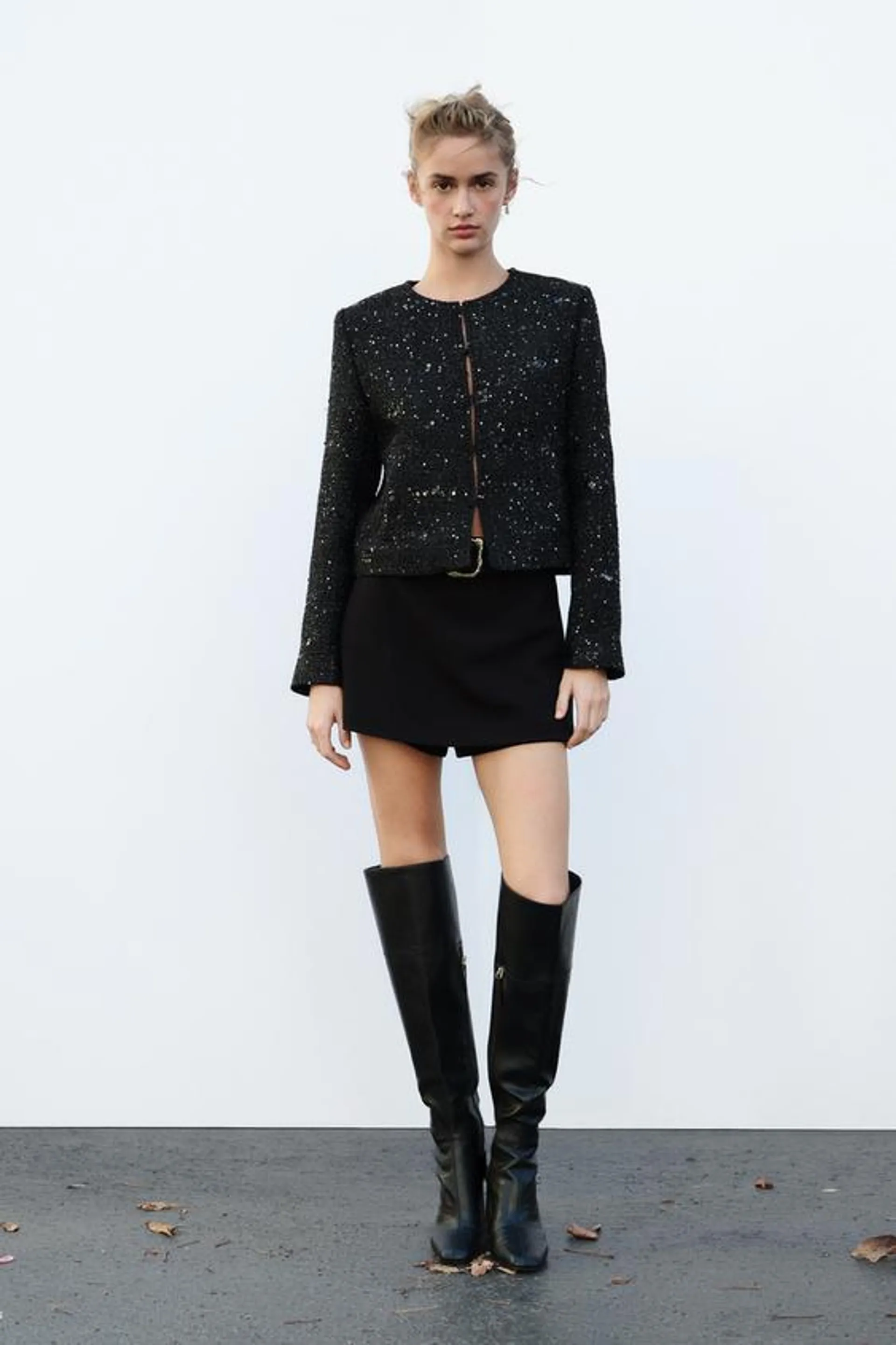 TEXTURED SEQUIN BLAZER