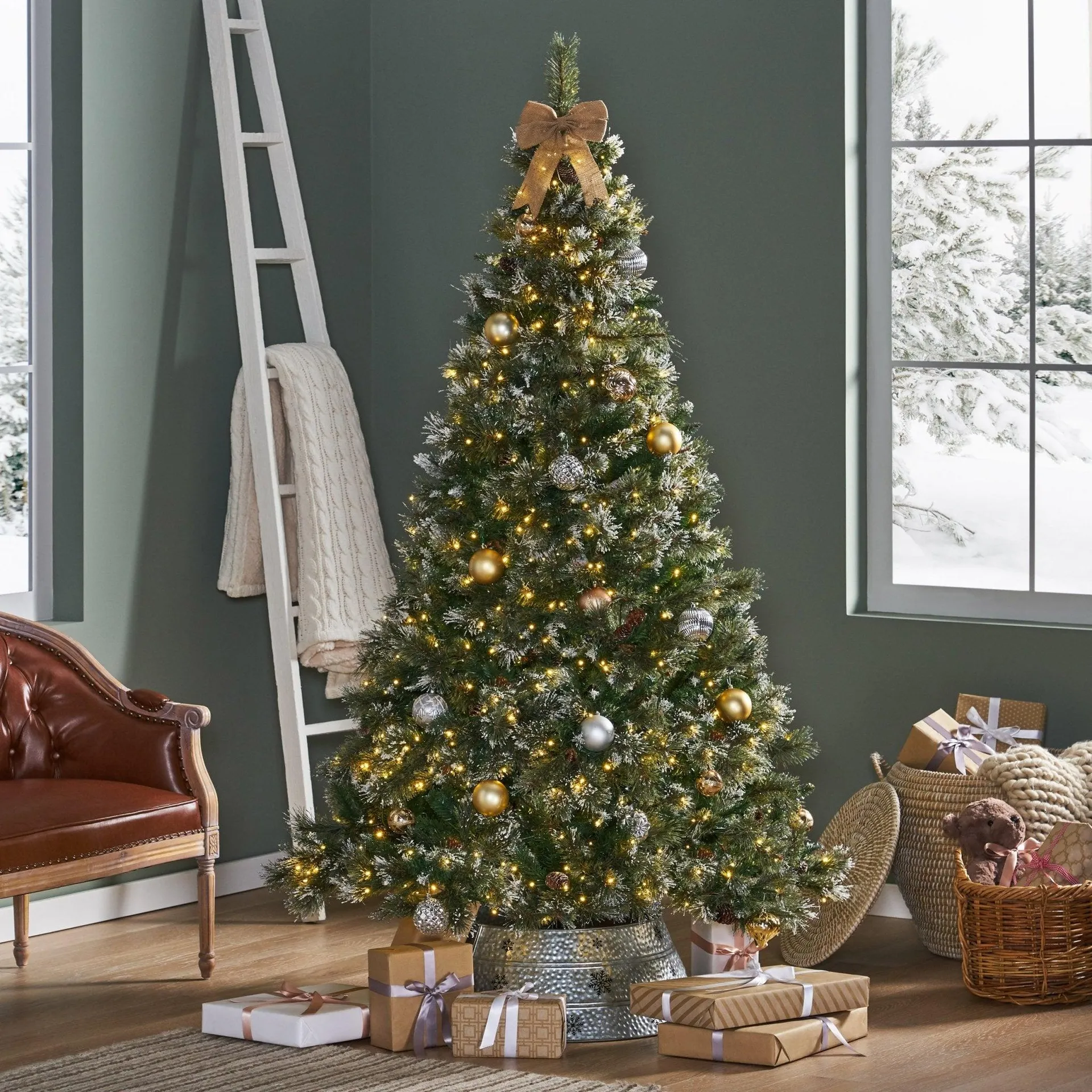 7' Brilste Mixed Hinged Tree with Snow and Glitter and 78 Frosted Pine Cones