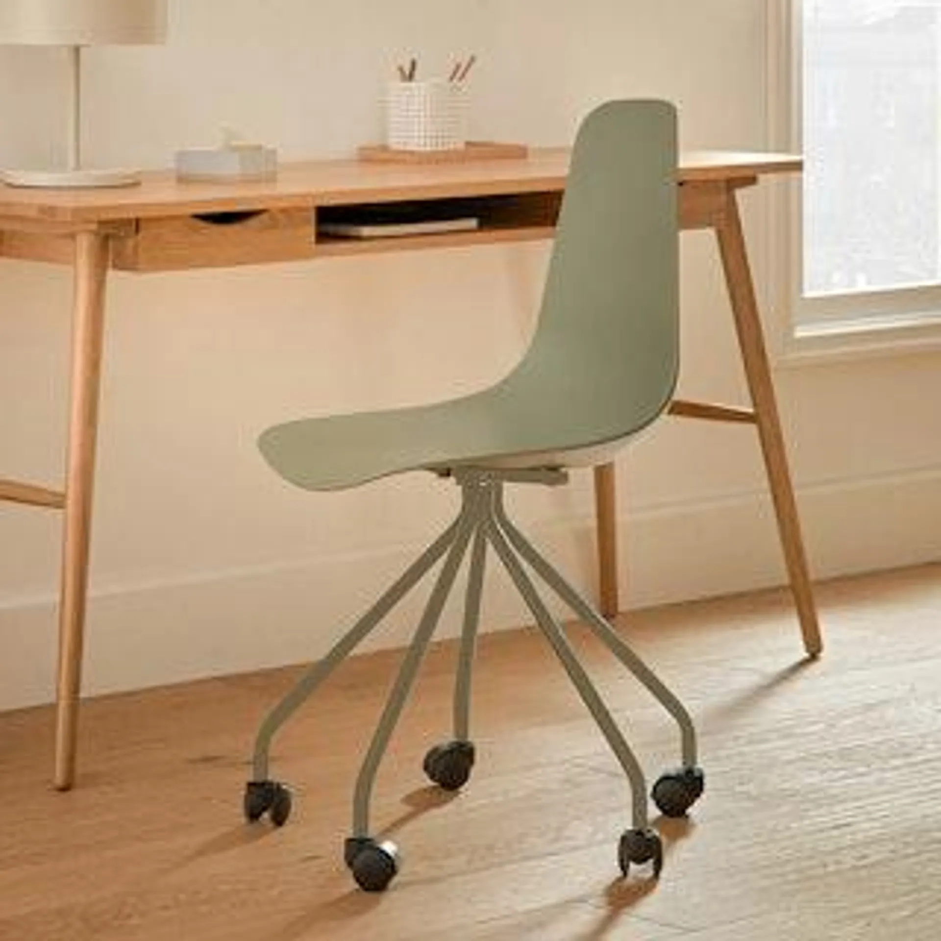 Svelti Aloe Green Office Chair