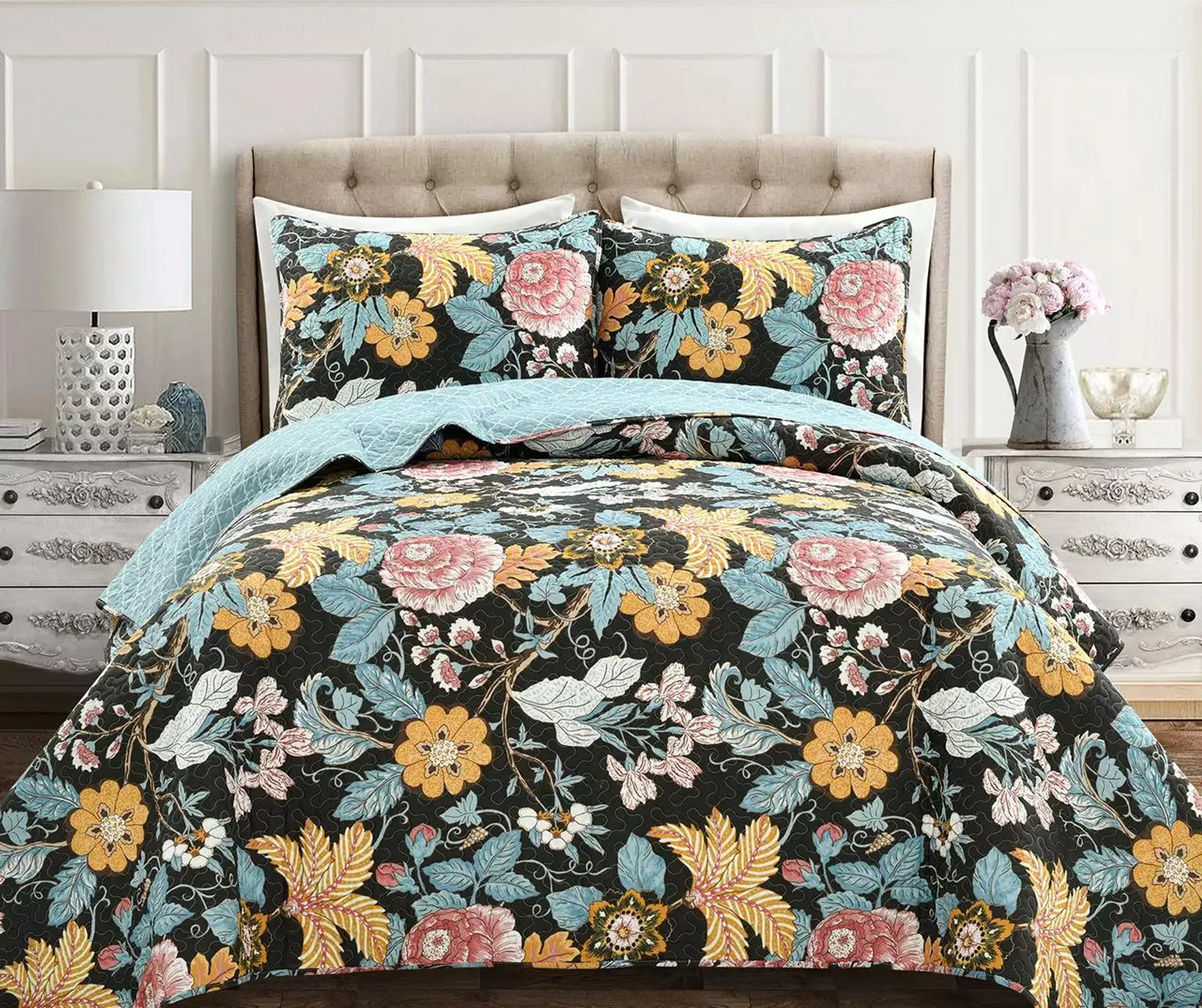 Sydney Black & Yellow Floral Full/Queen 3-Piece Quilt Set