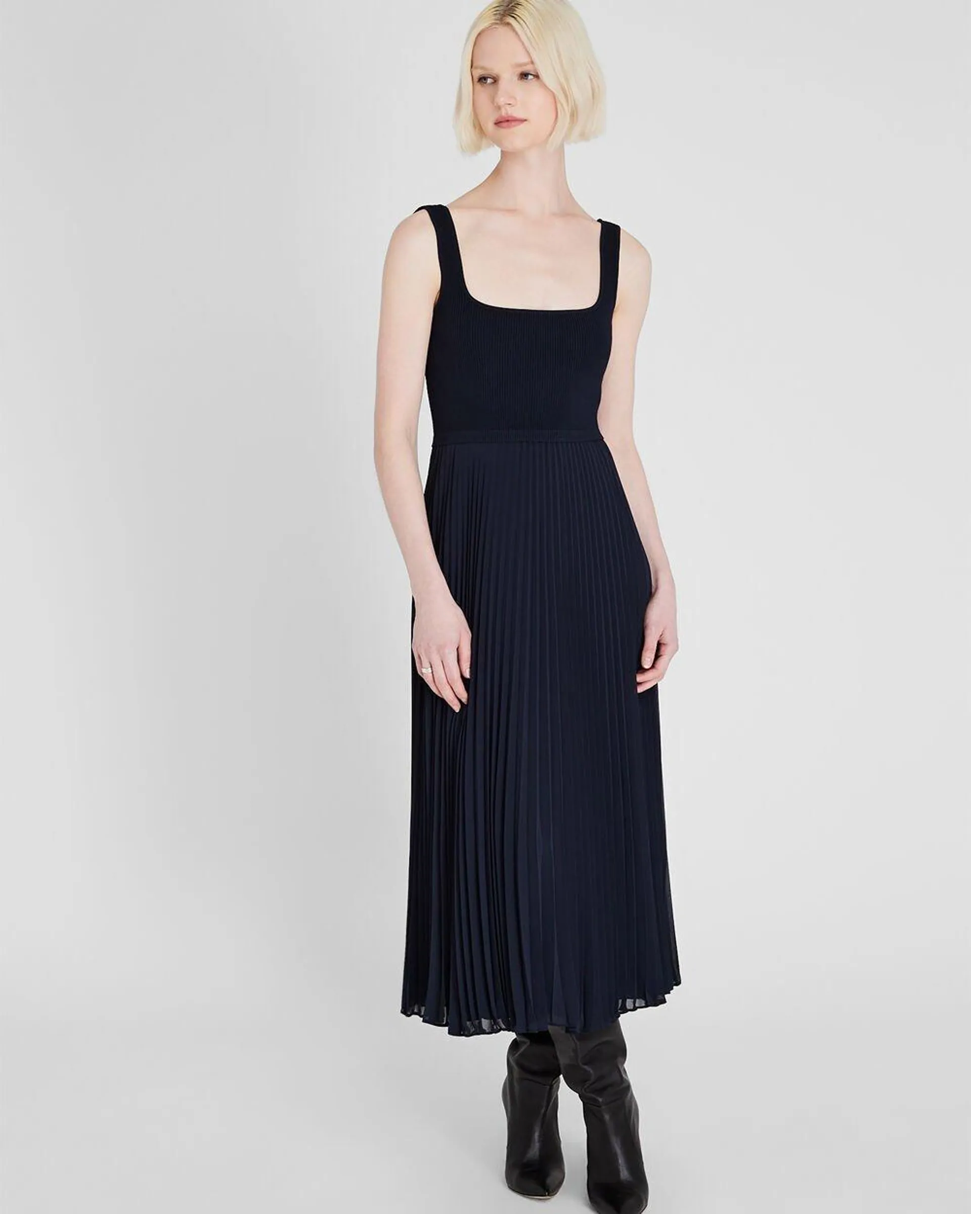 Sleeveless Knit Pleated Maxi Dress